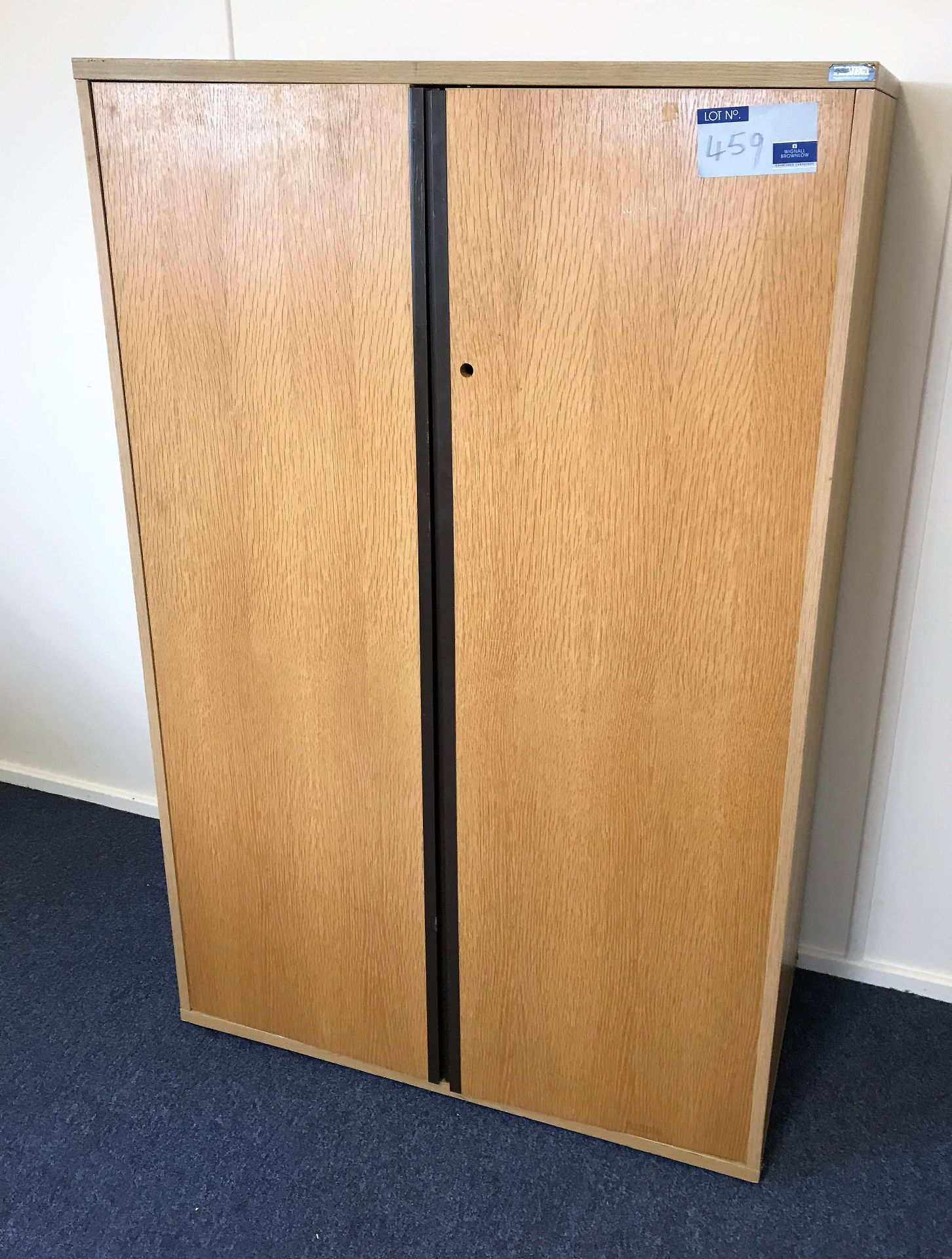 The Remaining Office Furniture comprising 7 Chairs, Circular Meeting Table, 3/4 height Cupboard, - Image 4 of 8