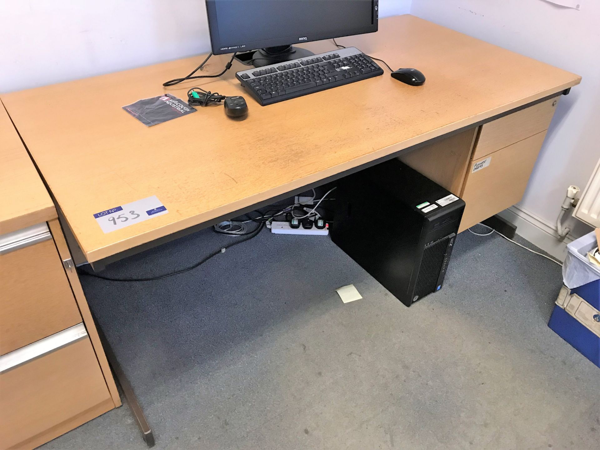 A Light Oak Veneer Single Pedestal Desk, 1600 x 800mm.