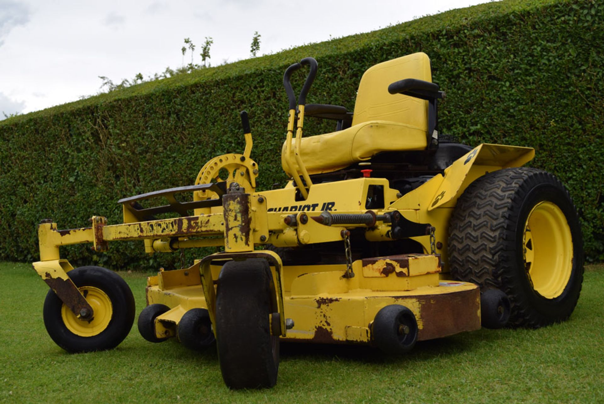 Great Dane Chariot Jr 52"""" Zero Turn Rotary Mower