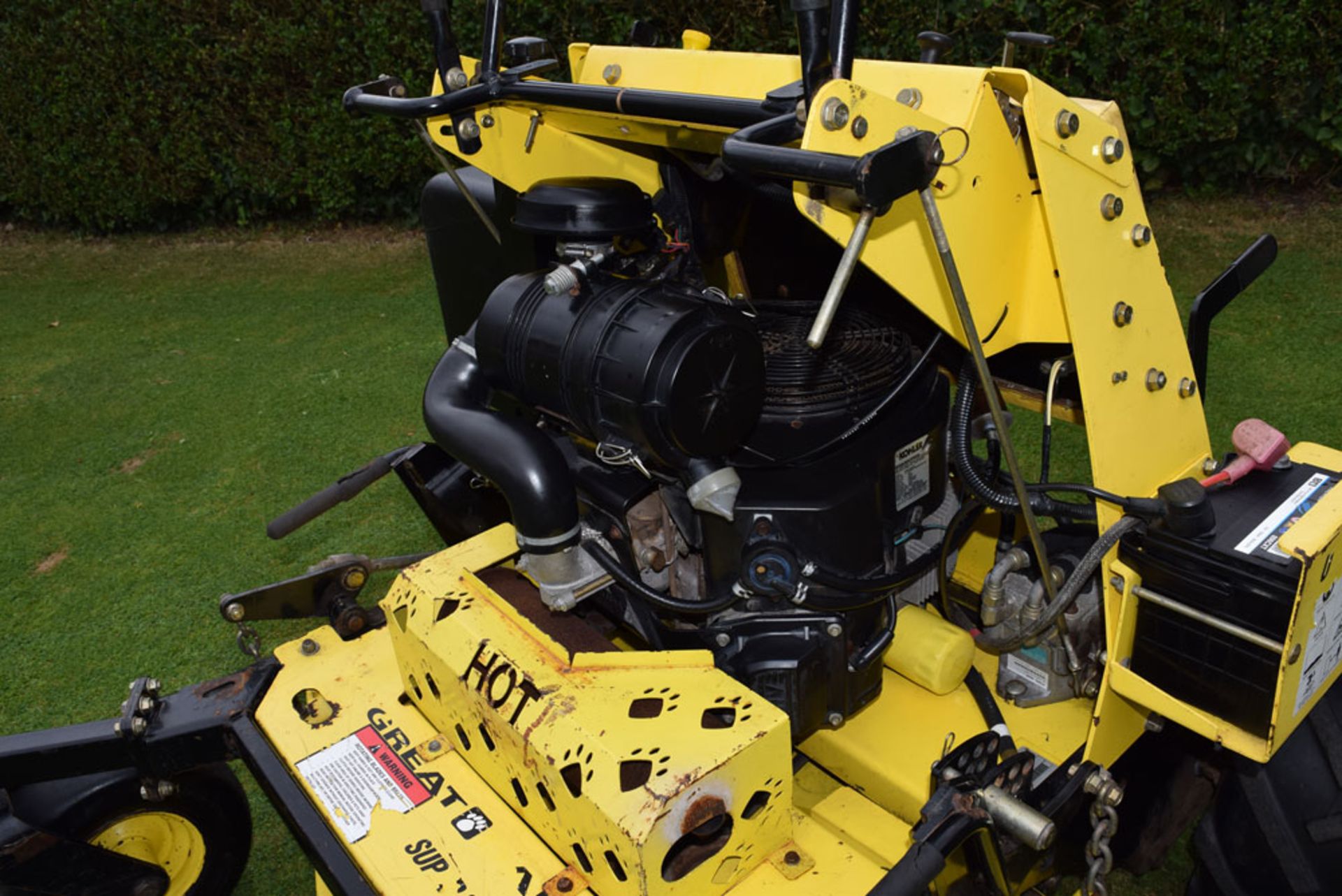 Great Dane Super Surfer 48"""" Zero Turn Rotary Mower - Image 8 of 9