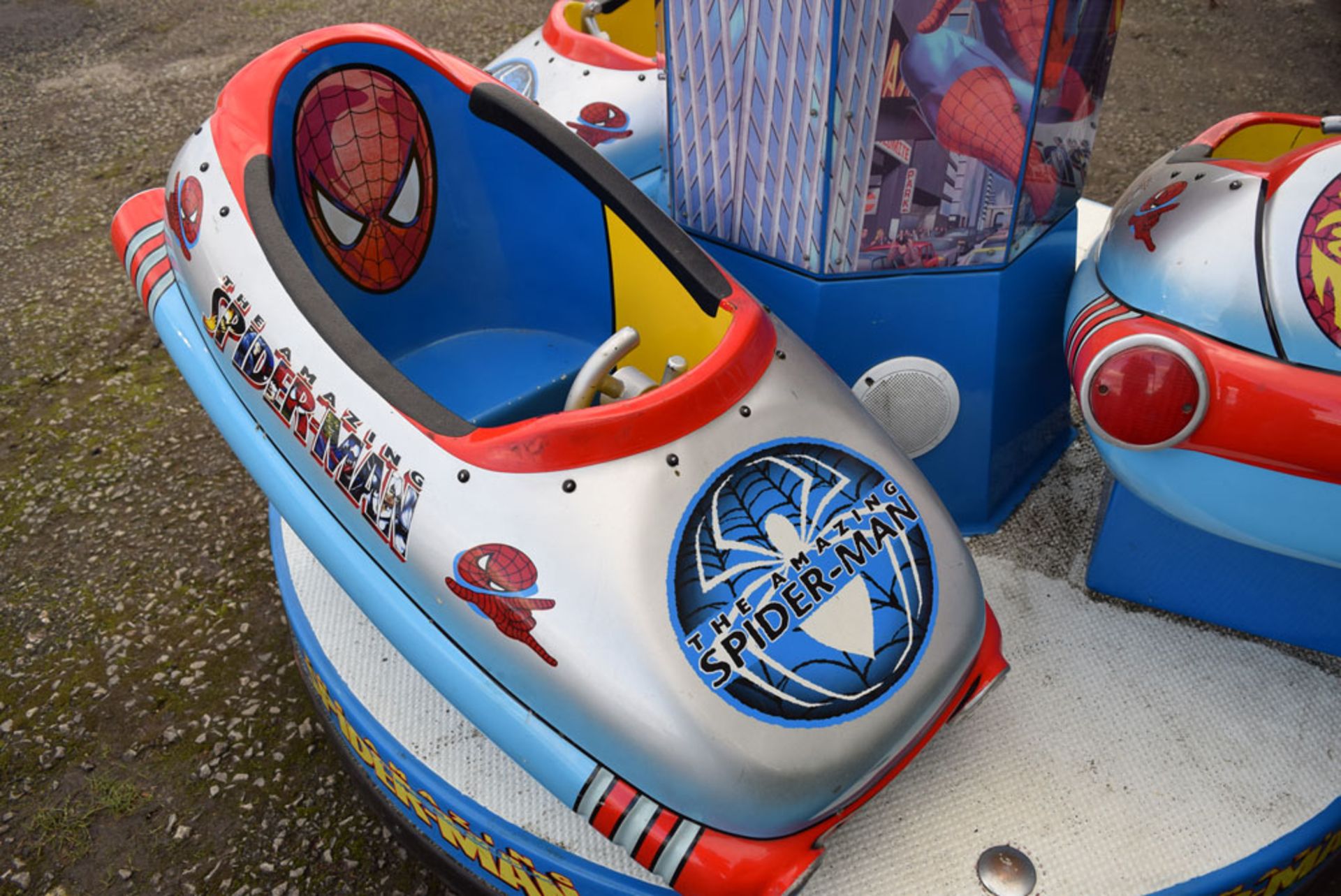 Amazing Spider Man Child's Coin Operated Ride On Arcade Machine. - Image 4 of 7