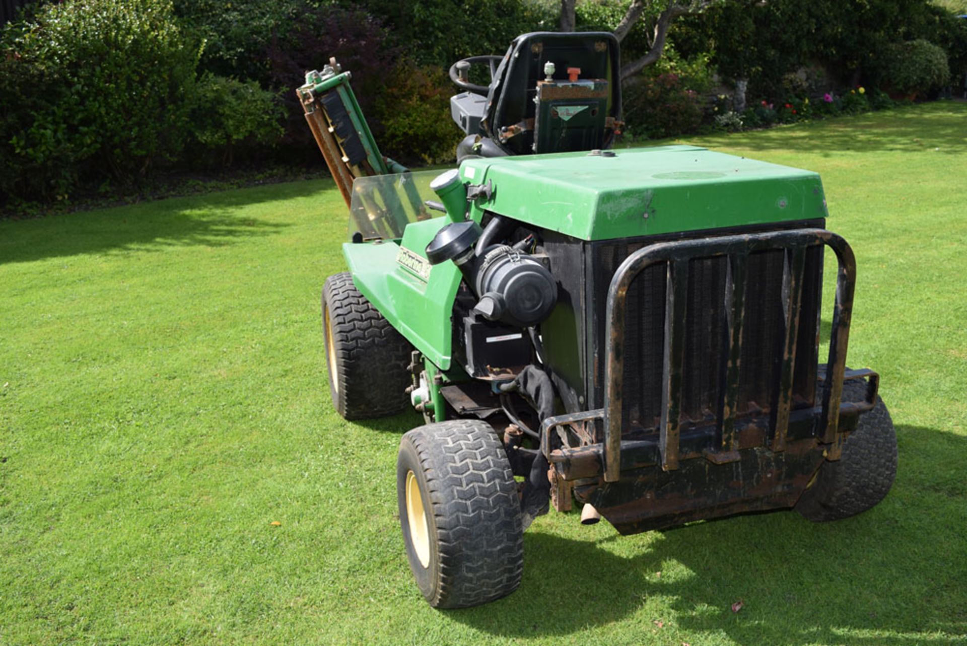 Roberine 900 Triple Cylinder Mower - Image 6 of 7