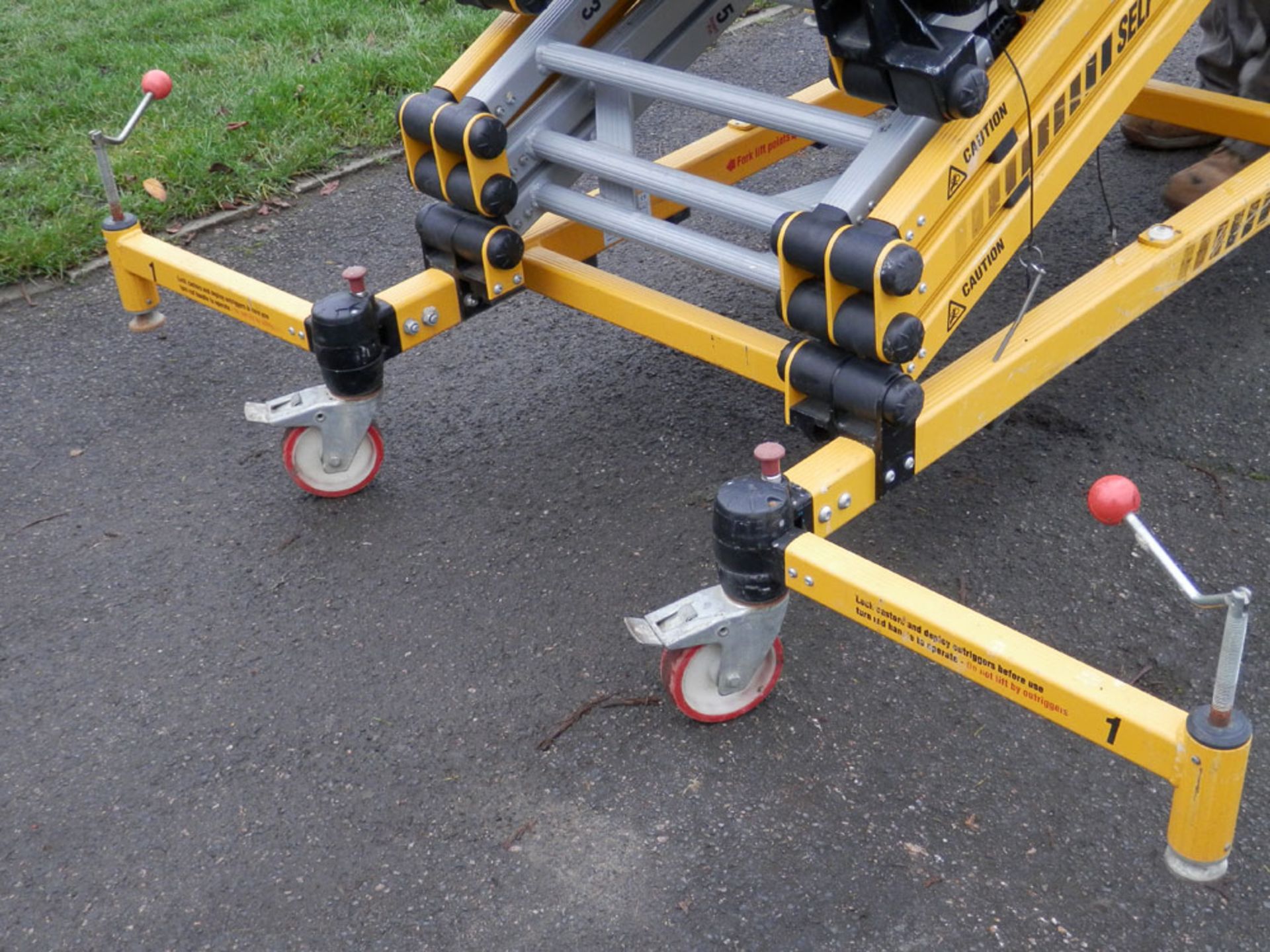 UGO Razor Deck 2M Access Platform - Image 6 of 7