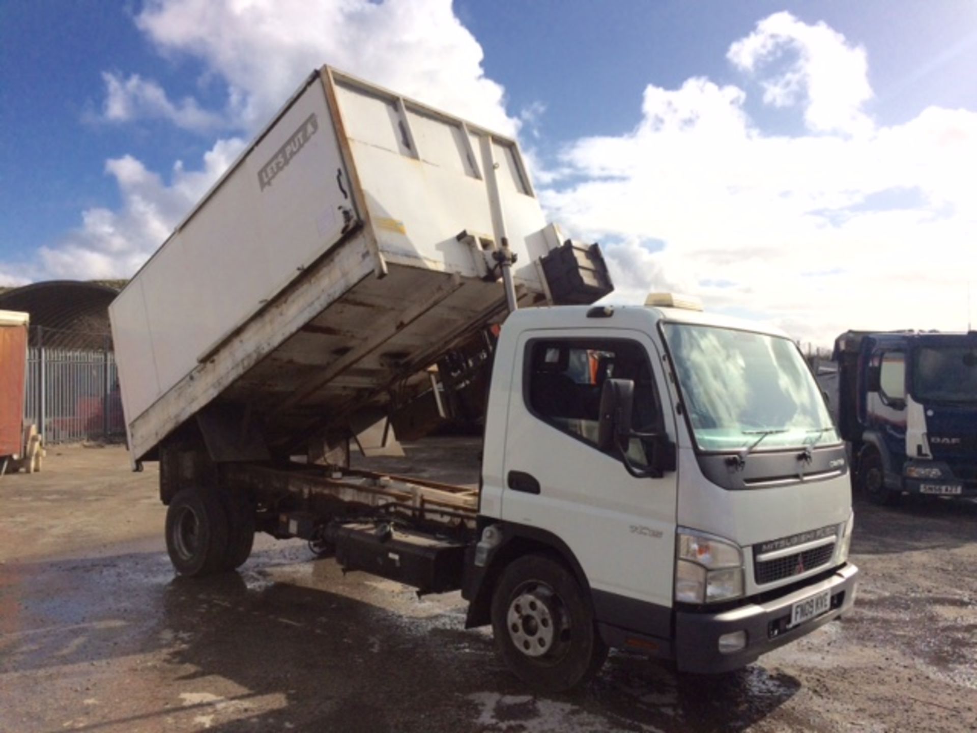2009 Mitsubishi Canter 7C15 recycling Truck - Image 3 of 5