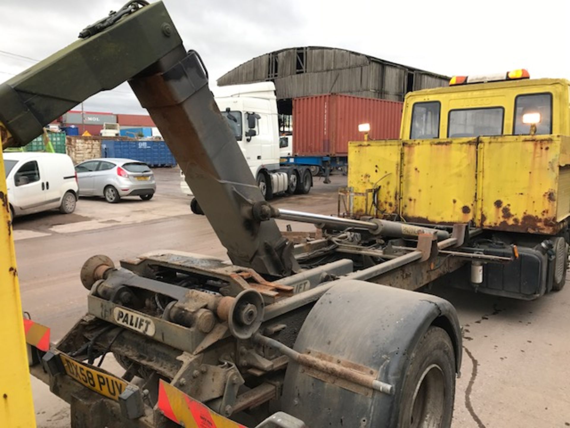 *NEXT BID WINS* 2009 Iveco Eurocargo 100E18 Hook Loader - Image 5 of 10