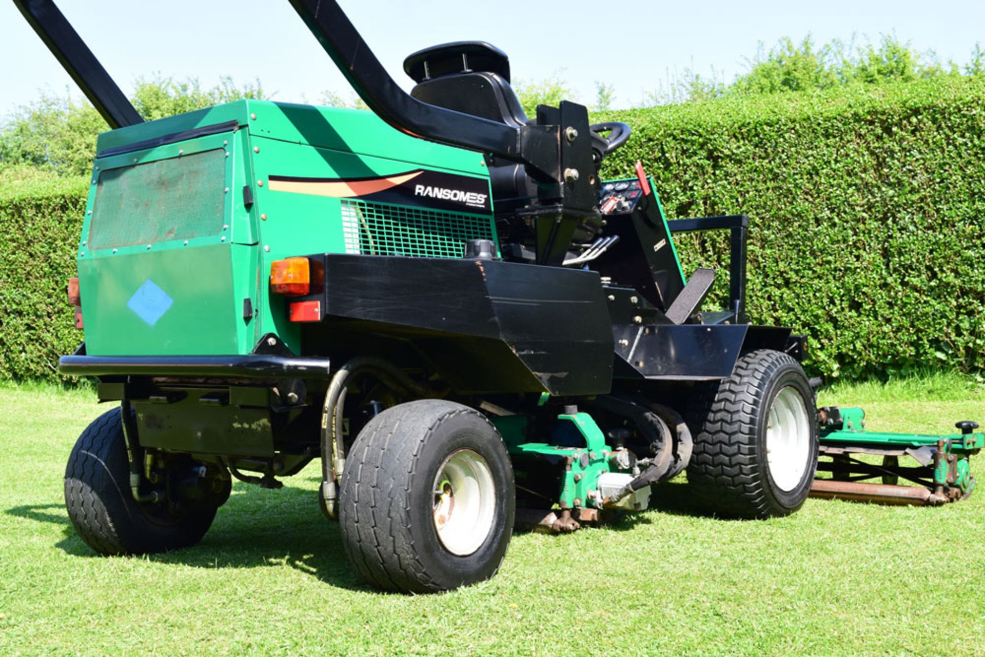 2006 Ransomes Highway 2130 4WD Cylinder Mower - Image 8 of 16
