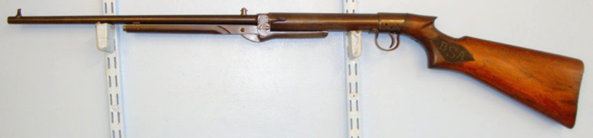 1938 B.S.A. Standard No. 1 Model (Aka 'L' Or Light/ Ladies Model) .177 Calibre Under Lever Air Rifle - Image 3 of 3