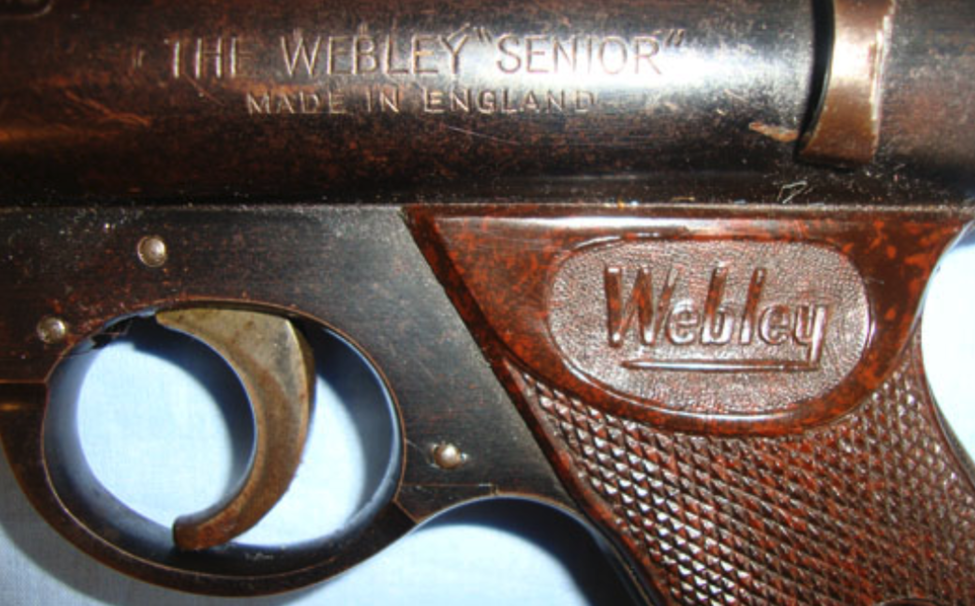 Boxed, Post 1958, Webley Senior .22 Calibre Air Pistol With Brown Grips. - Image 2 of 3