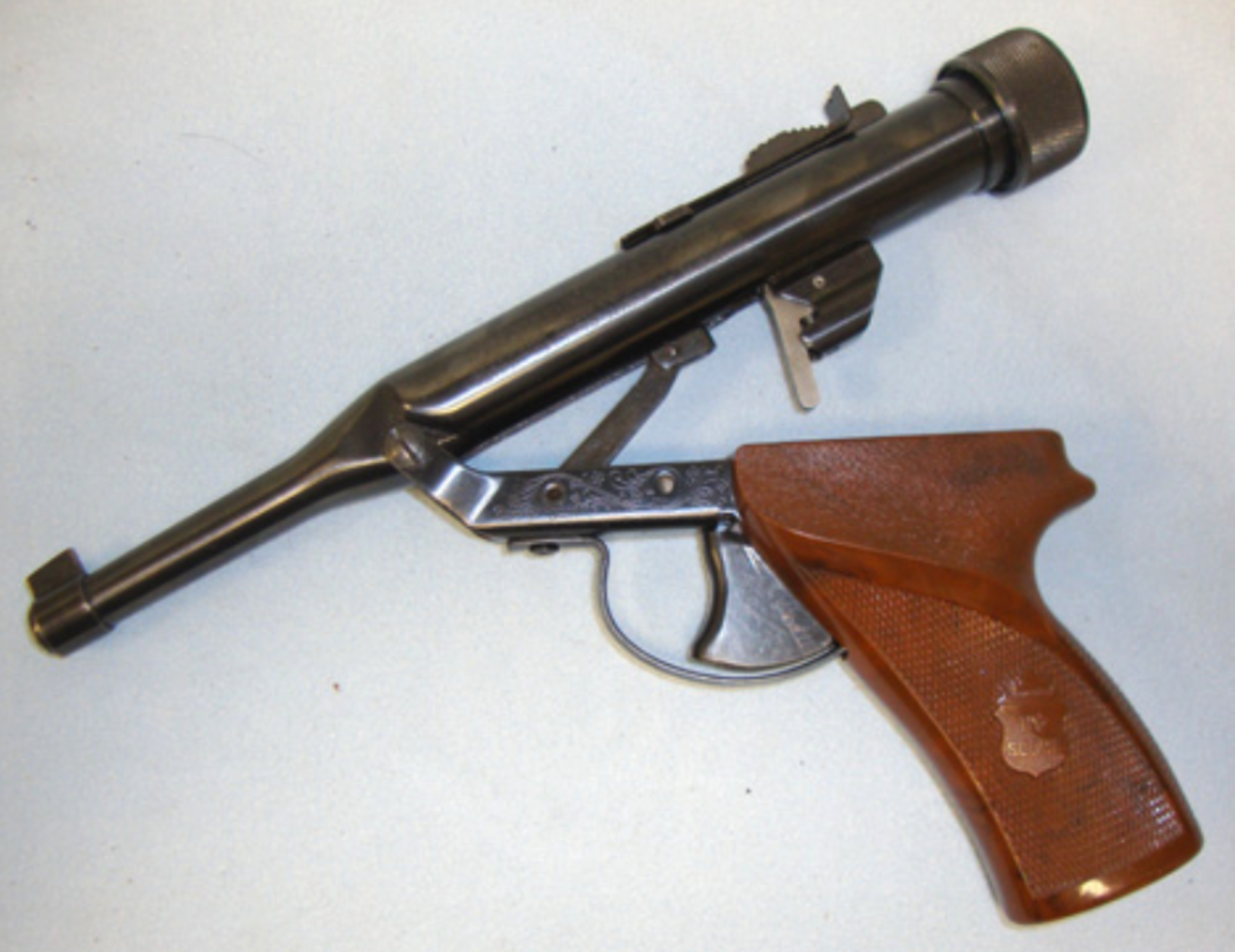 Mint, Boxed, 1948-1970 U.S.A. Hy-Score Model 800 Target .177 Calibre Break Action Air Pistol. - Image 3 of 3