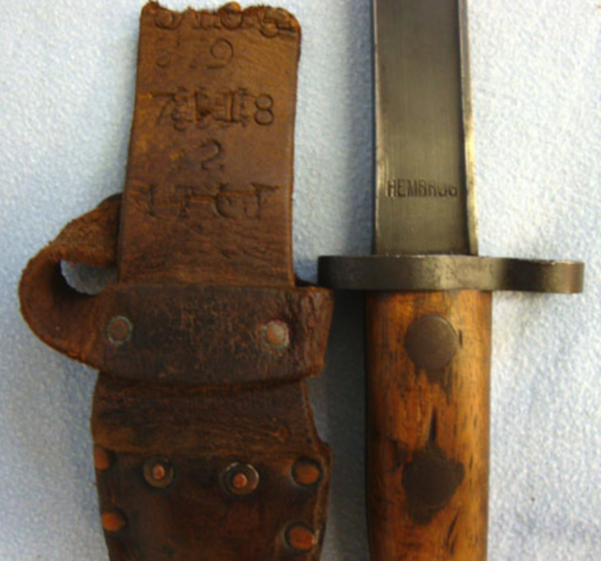 Dutch M1895 Mannlicher Sword Bayonet, Scabbard & Frog. - Image 2 of 3