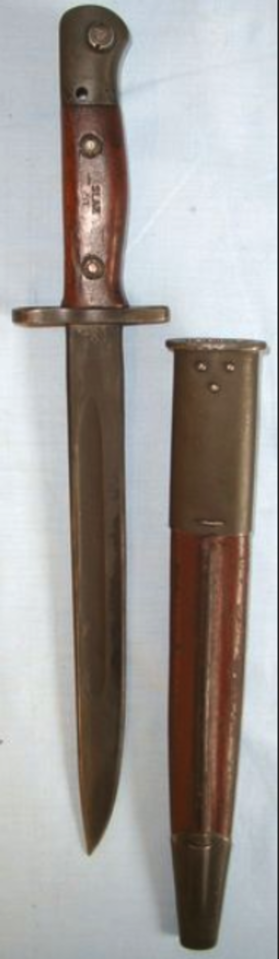 Australian WW2 & Korea Era Owen Machine Gun Bayonet & WW2 1944 Dated Scabbard. - Image 3 of 3
