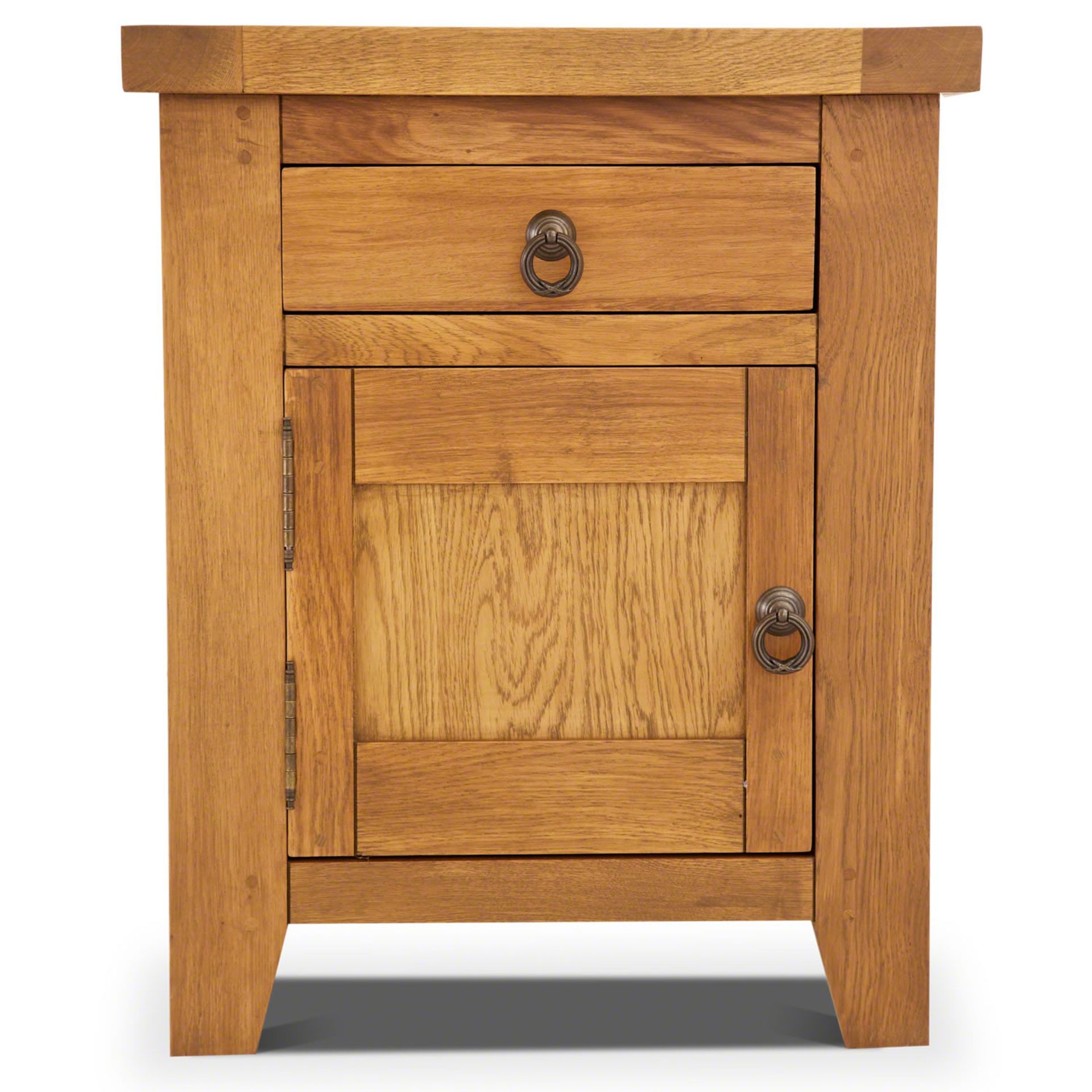 Sturdy oak bedside cabinet, perfect for those who like a classic feel to their bedroom.