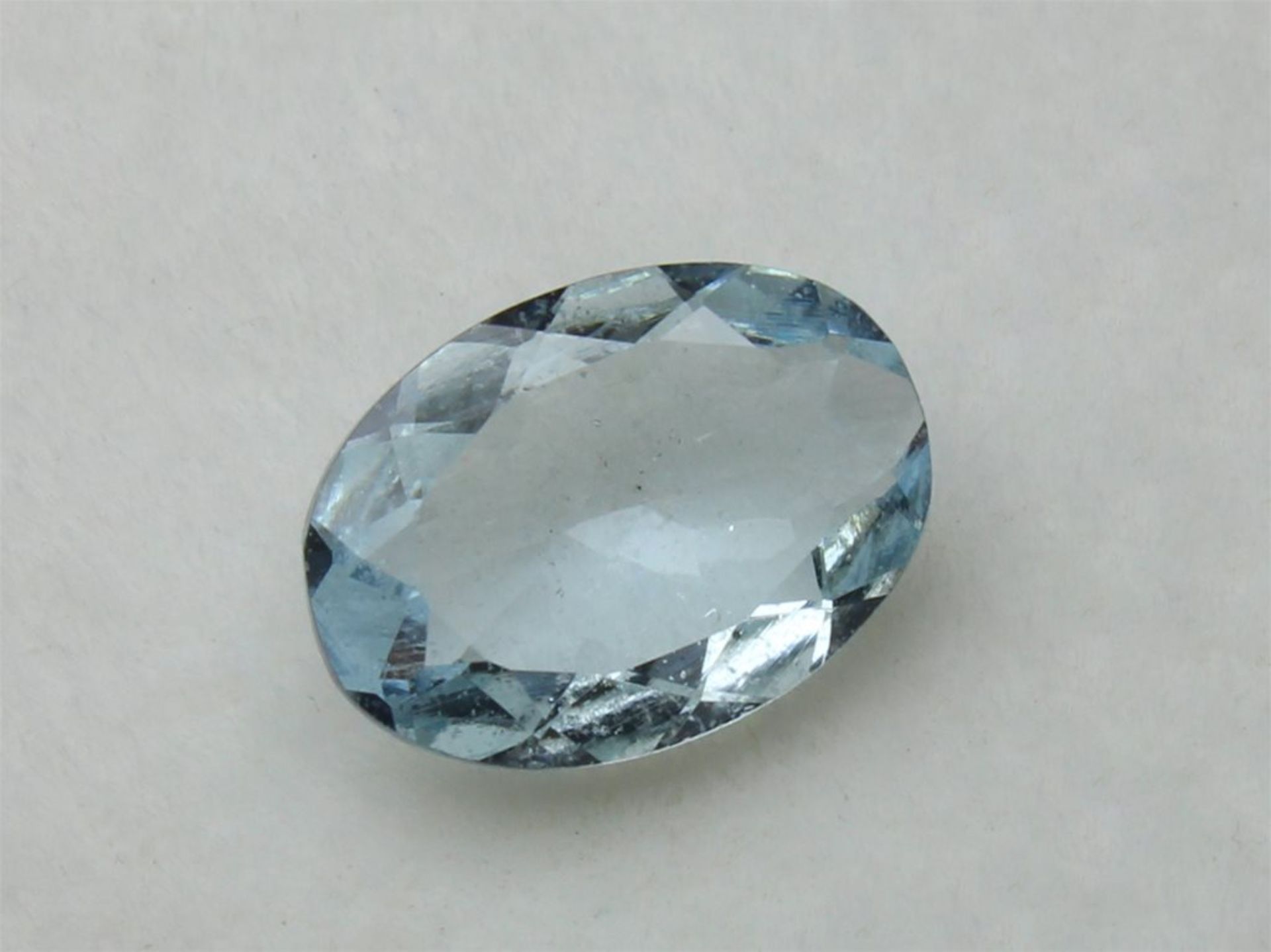 NO RESERVE - 1.39 CT Aquamarine With IGI Certificate - Image 2 of 5