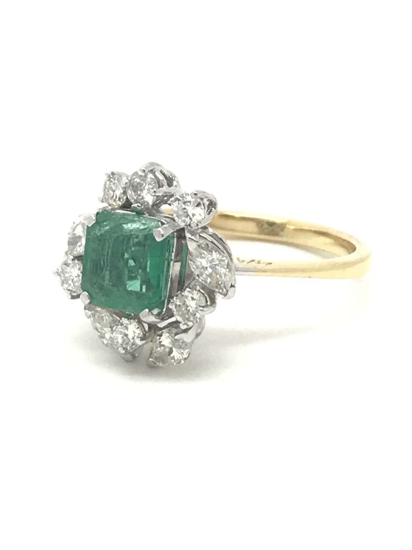 Emerald & Diamond (1.05ct) Cluster Ring, 18ct Yellow Gold - Image 2 of 5
