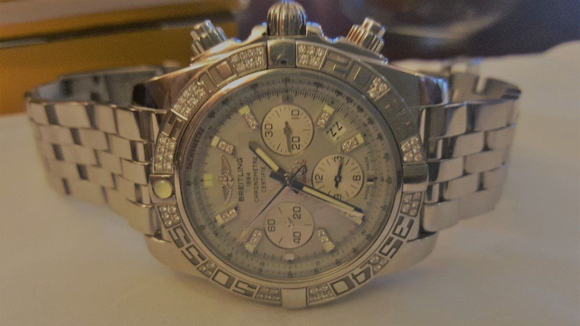 Breitling Chronomat 44 AB0110AA/G686-375A Watch Original Box Certificates Almost New - Image 5 of 9