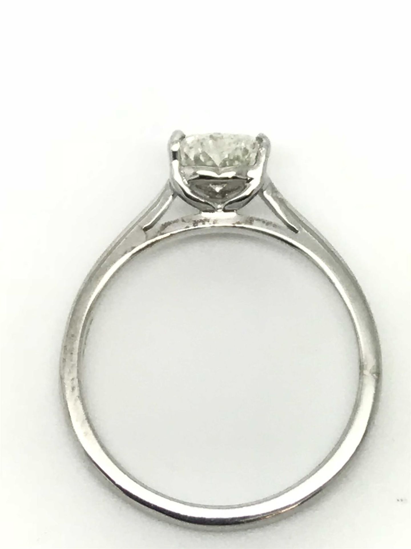 Certificated 0.72ct Heart Shaped Diamond Single Stone Ring - Image 3 of 5