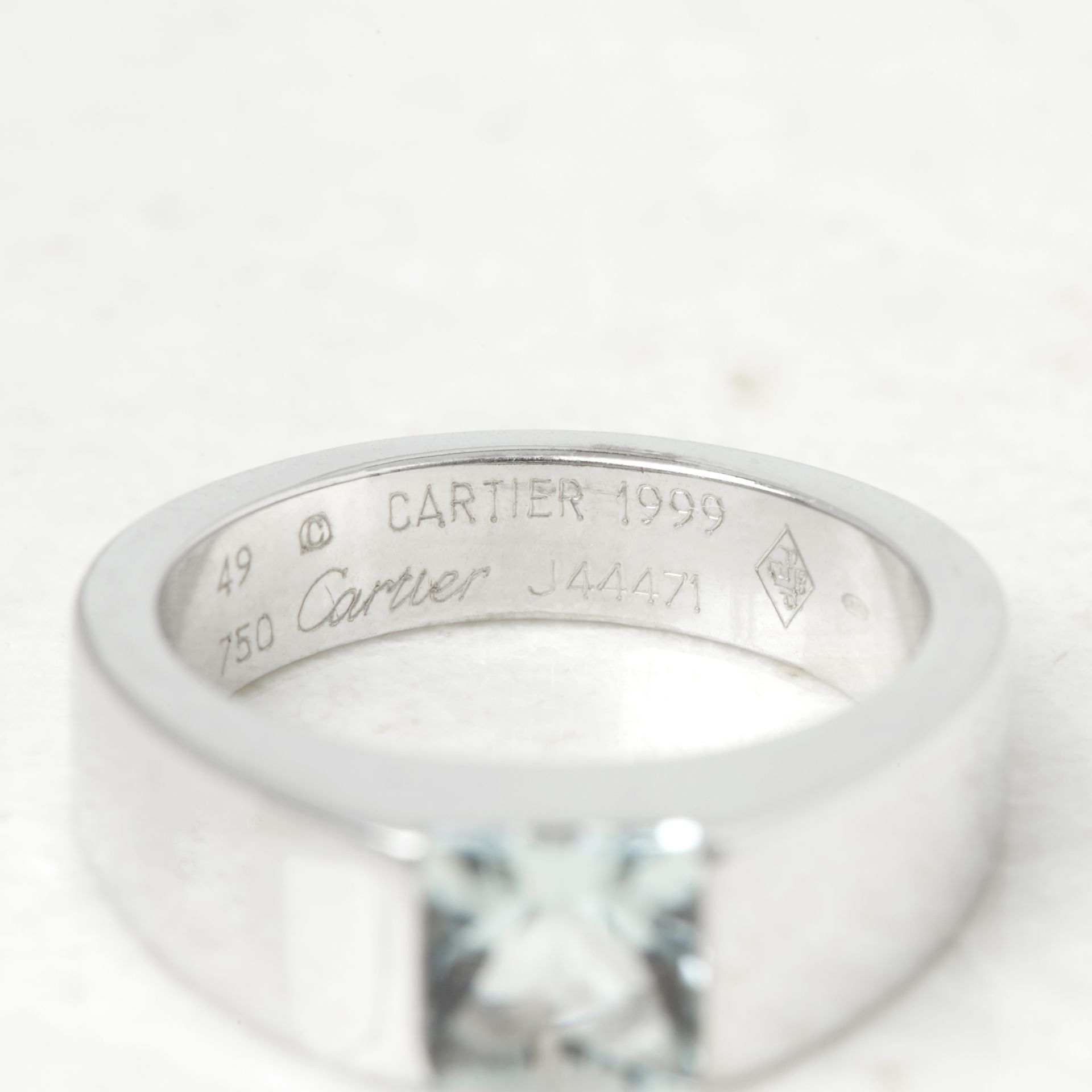 Cartier 18k White Gold Aquamarine Tank Ring - Image 17 of 20