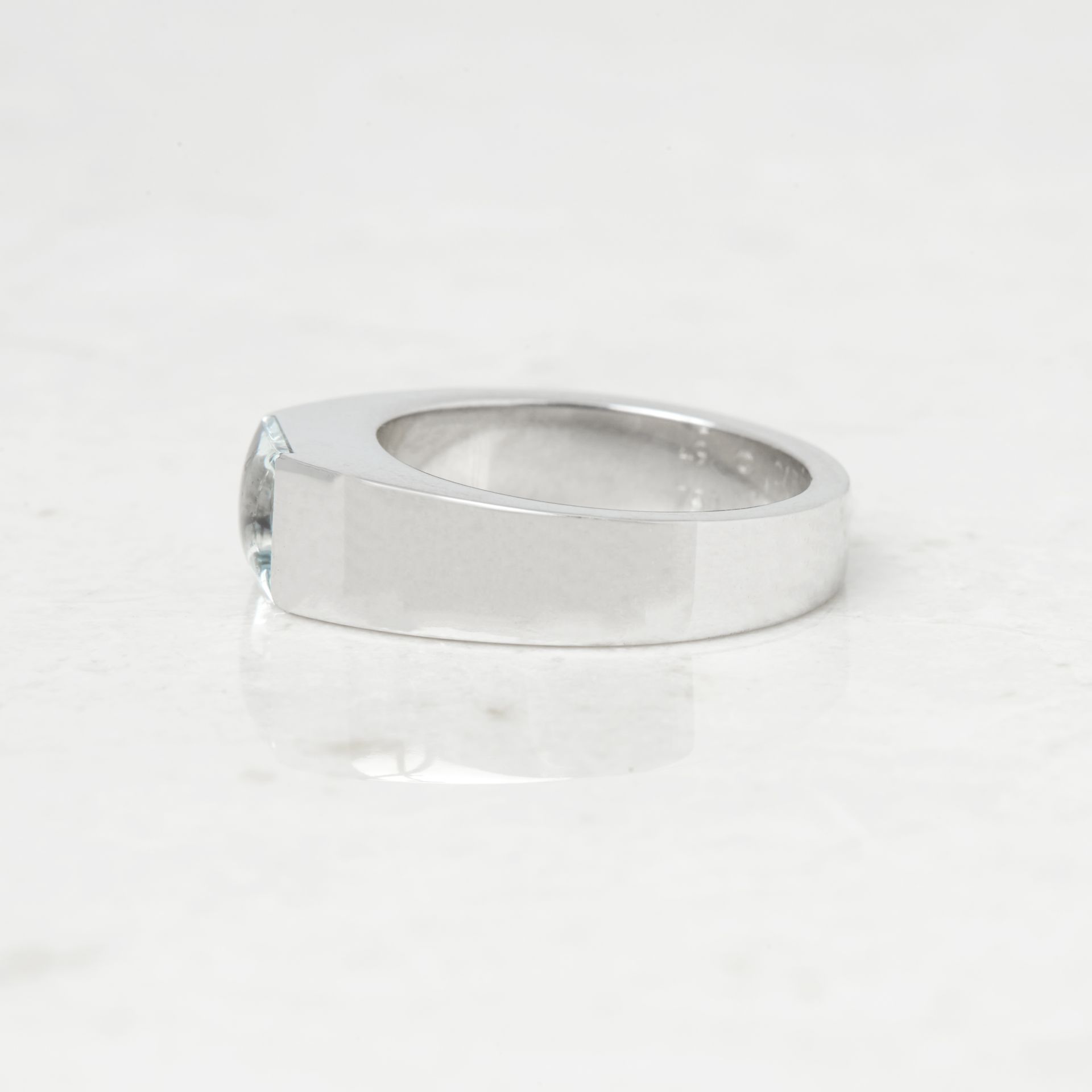 Cartier 18k White Gold Aquamarine Tank Ring - Image 16 of 20