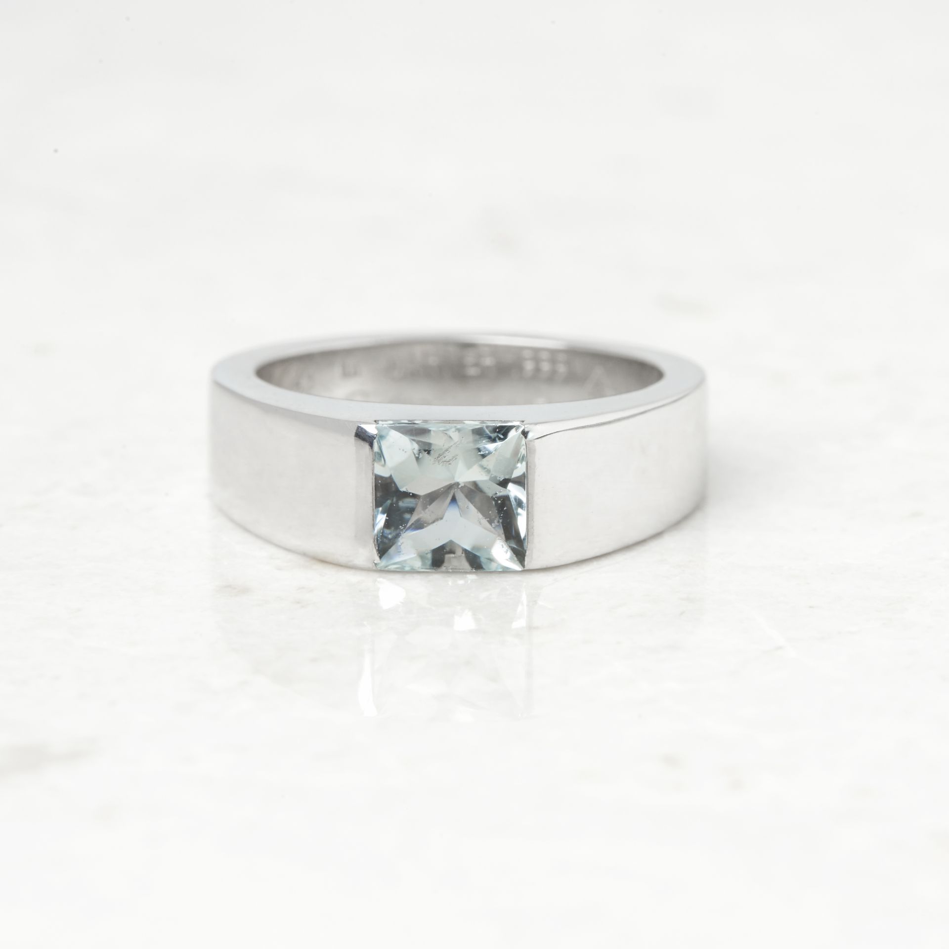 Cartier 18k White Gold Aquamarine Tank Ring - Image 5 of 20