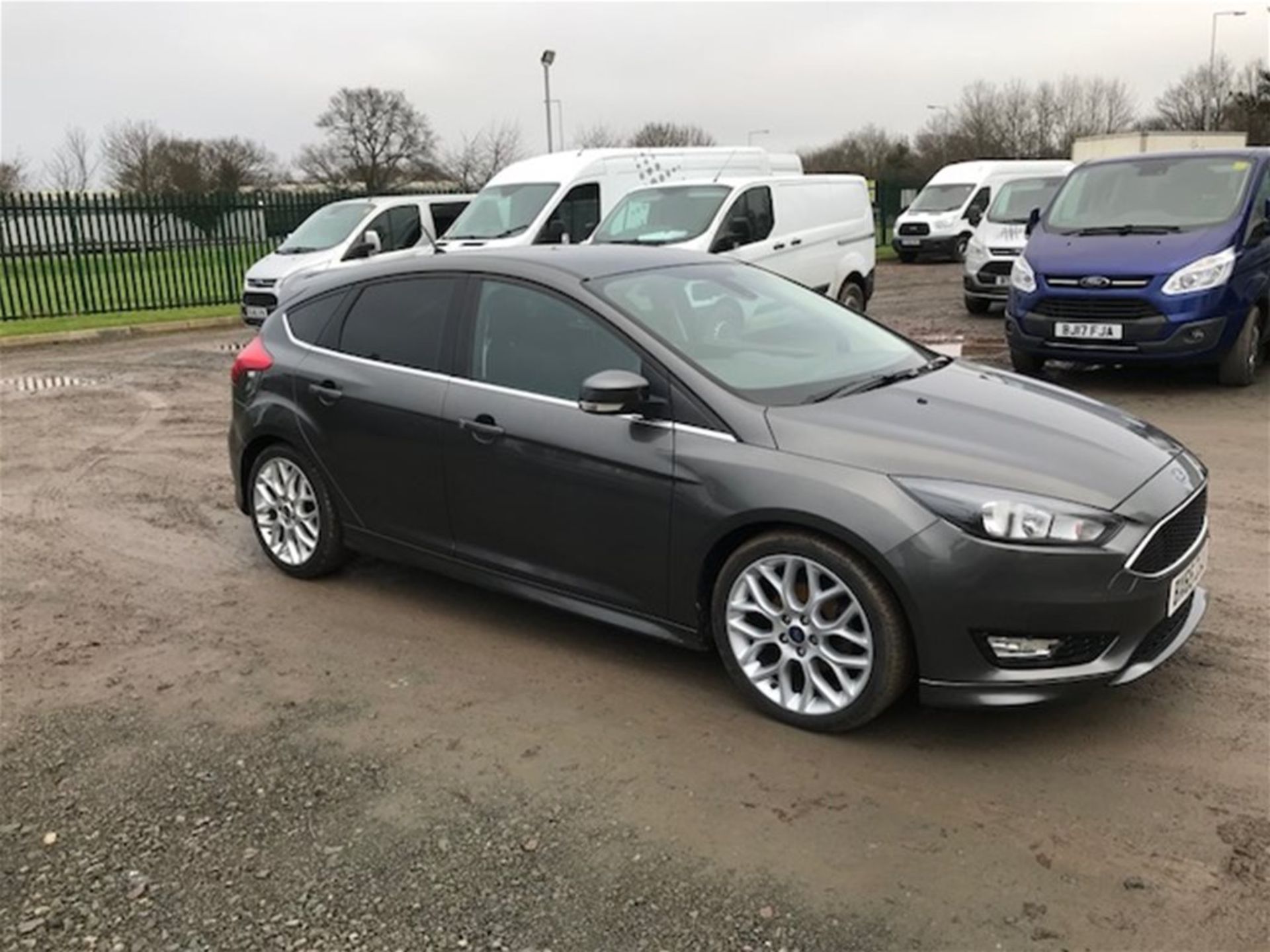 Ford Focus 1.5 TDCi 120 Zetec S 5dr - Image 3 of 8