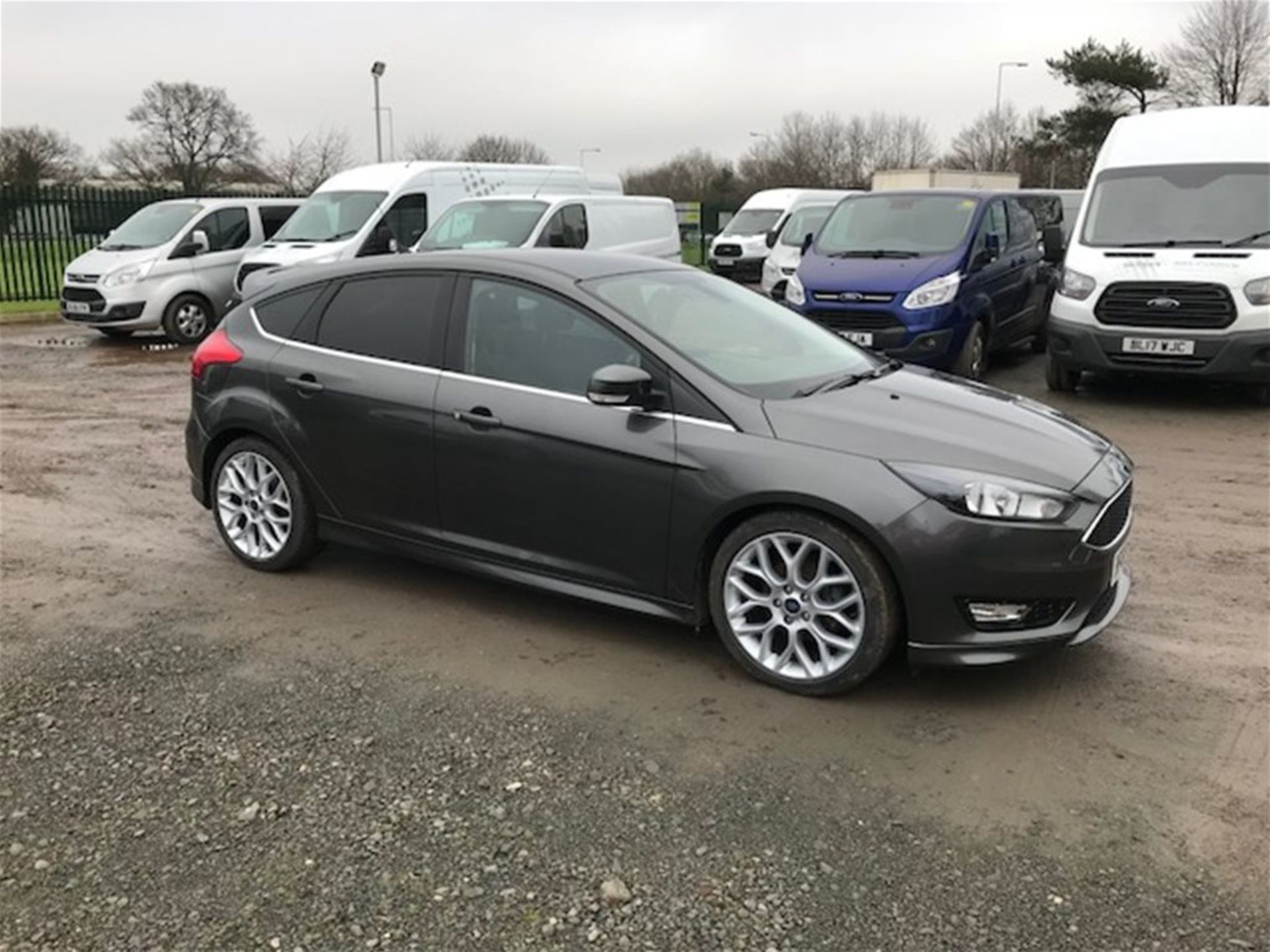 Ford Focus 1.5 TDCi 120 Zetec S 5dr - Image 2 of 8