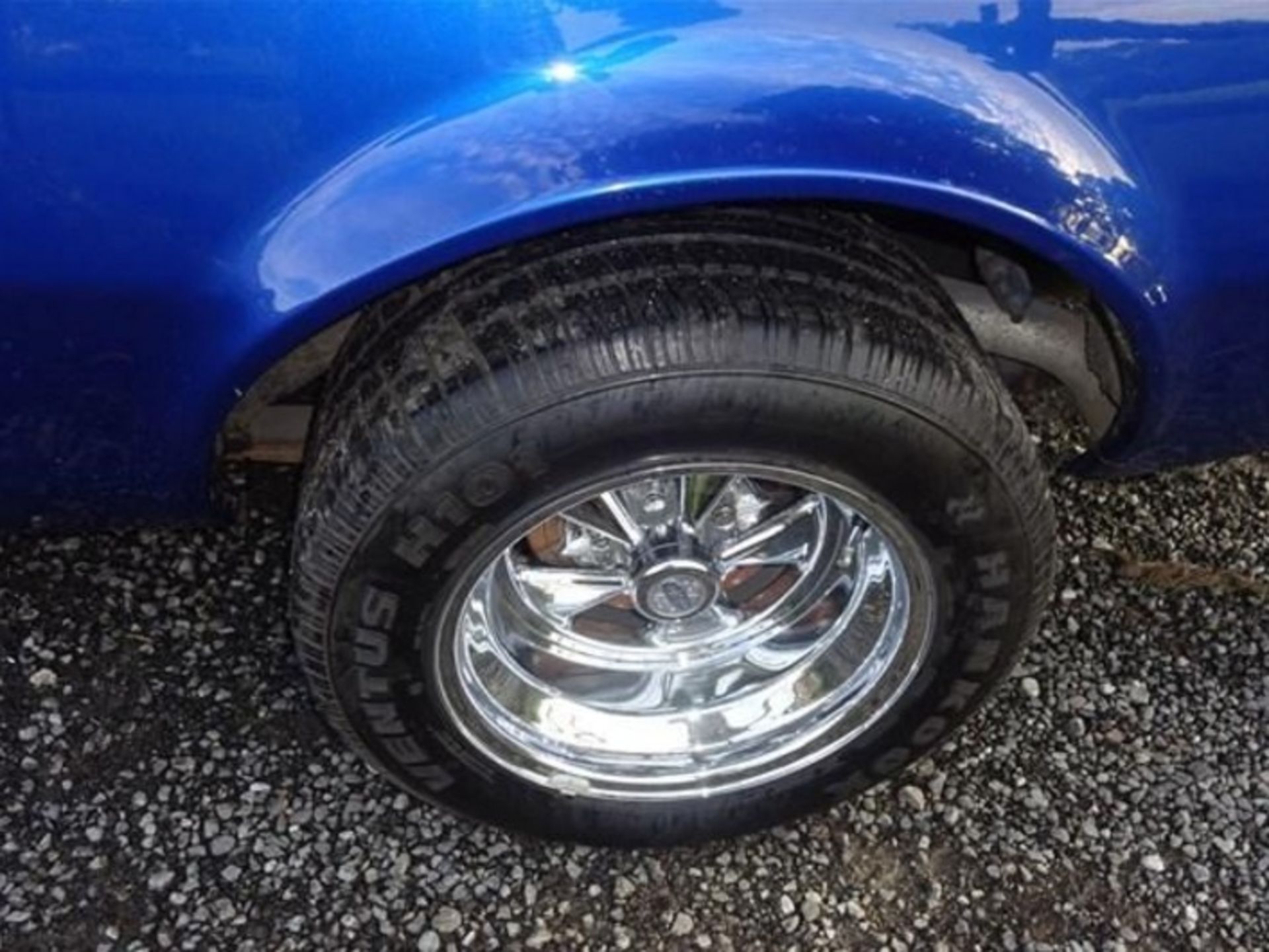 1968 Pontiac Firebird (Metallic Blue) - Image 10 of 25