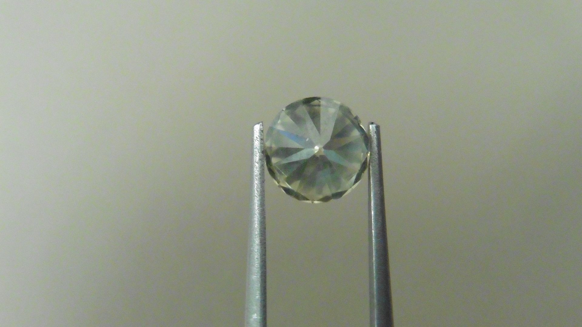 2.01ct natural loose brilliant cut diamond. I colour and si1 clarity. 7.57 x 5.17mm. No - Image 3 of 4