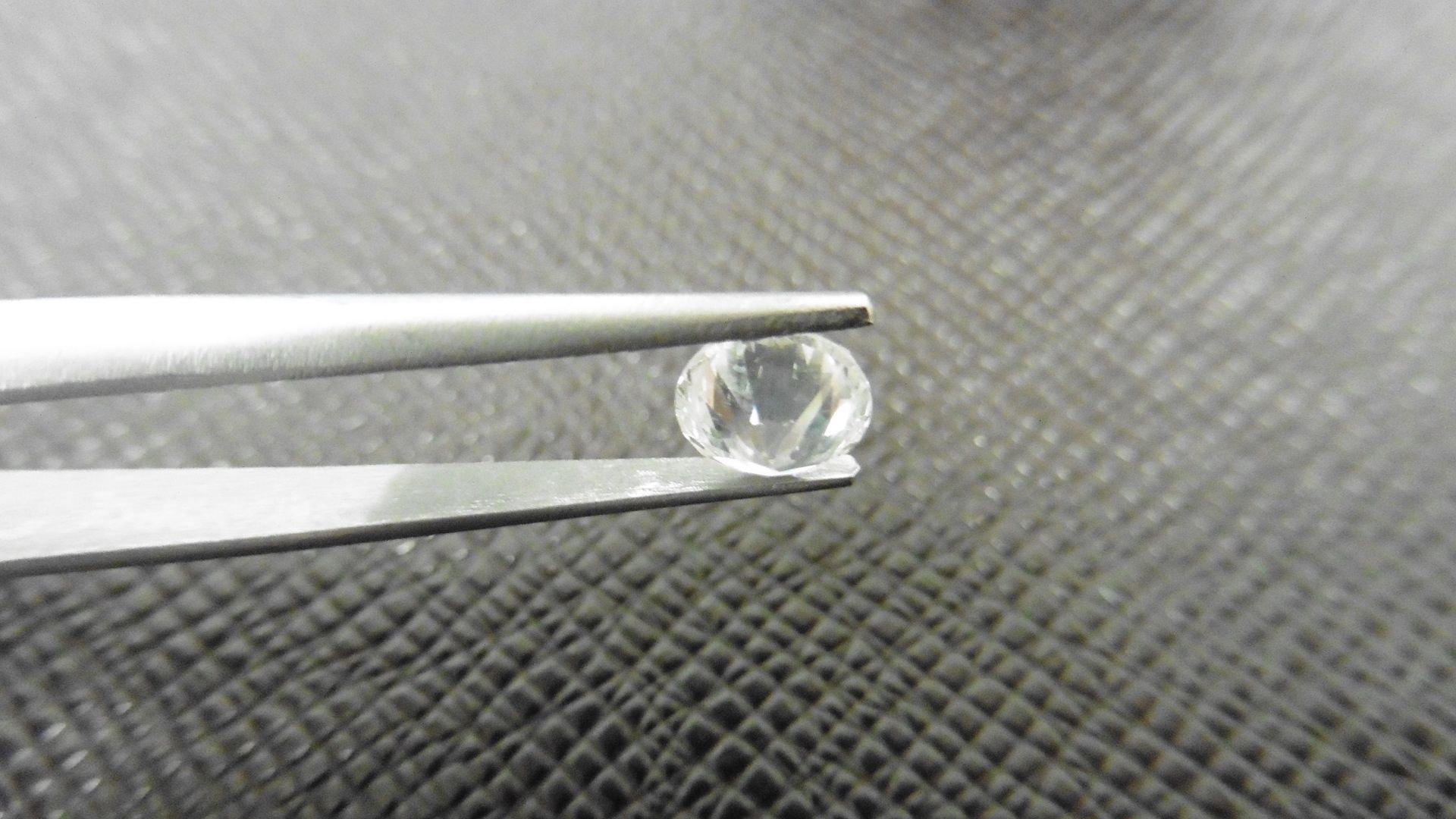 1.09ct natural loose brilliant cut diamond. G colourand si2 clarity. Colour treated. 6.42 x 6.43 x - Image 2 of 5