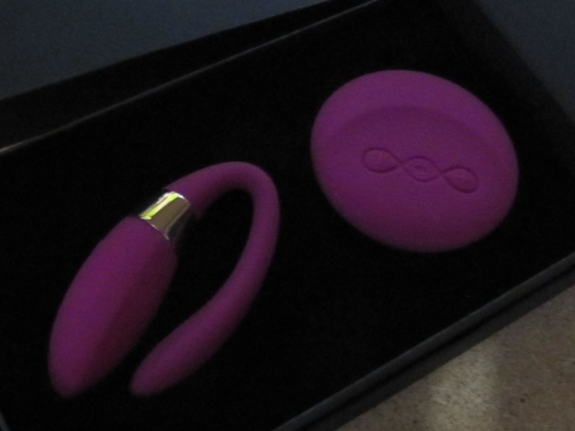 (334) Lelo Couples Masager. Tiana 2 Purple. No vat on Hammer, Shipping available. - Image 4 of 4