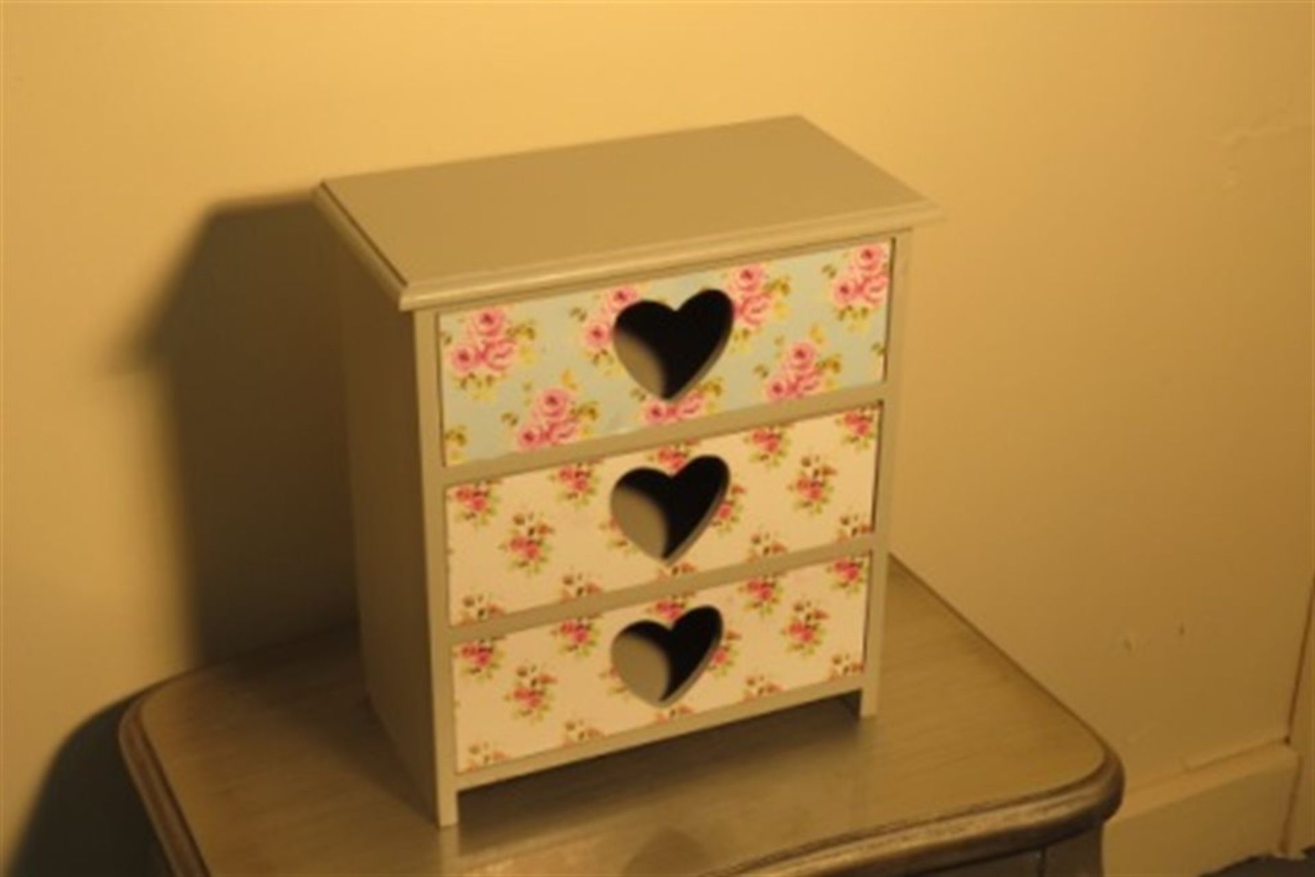 BRAND NEW WOODEN FLORAL JEWELLERY BOX - 3 DRAWERS