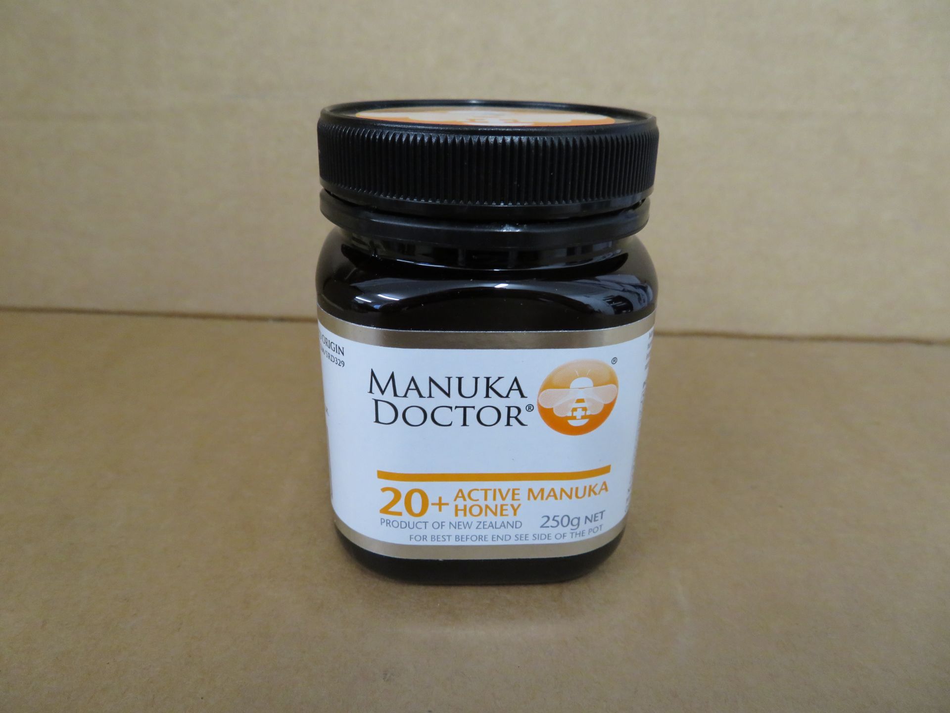 12 x 250G Manuka Doctor 20+ Active Manuka Honey. Product of New Zealand. RRP £30 each, giving this - Bild 3 aus 3