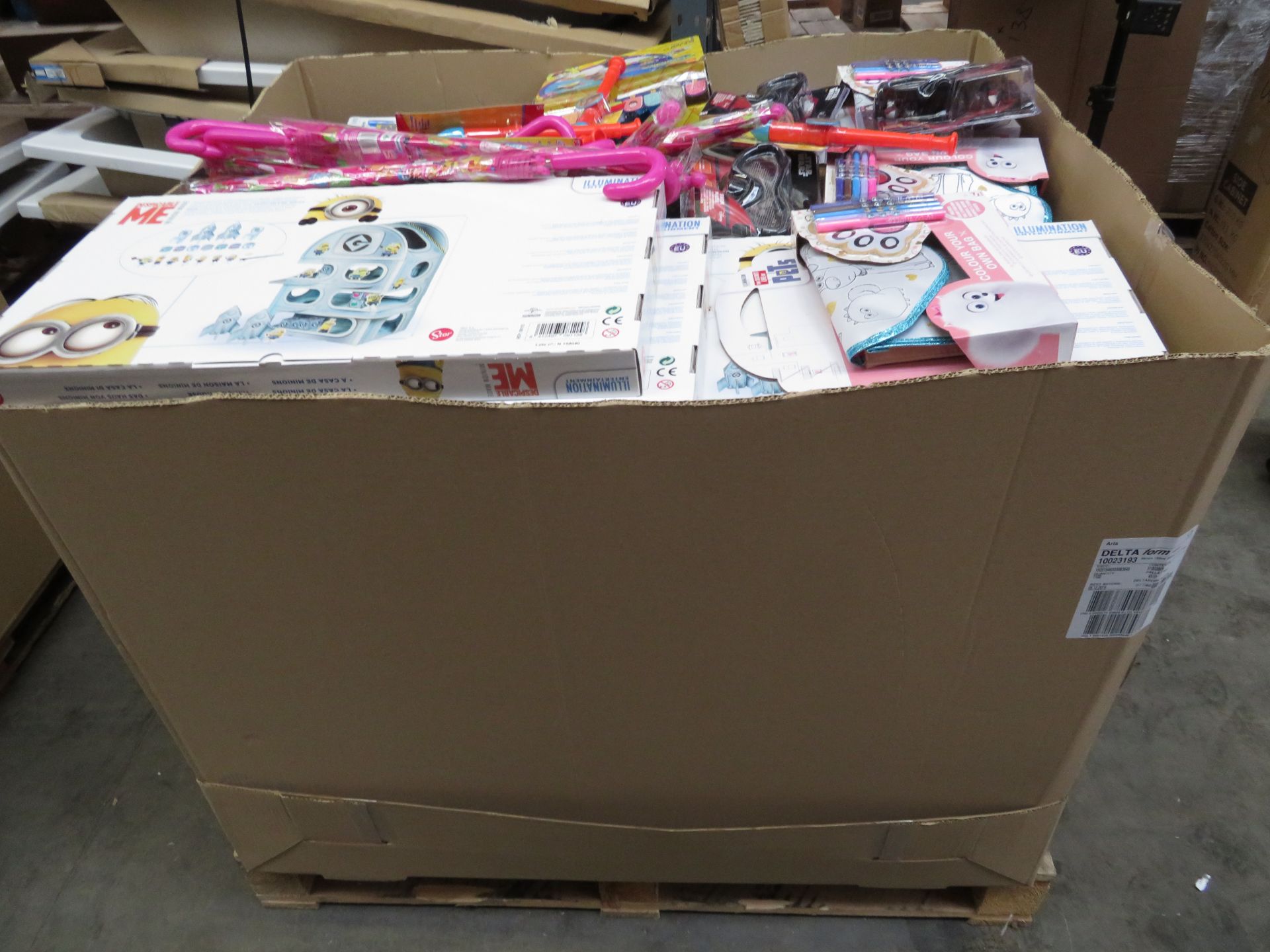 (N18) Large Pallet To Contain 1,128 Pieces Of Various Brand New Items To Include: Sponebob Ice Lolly