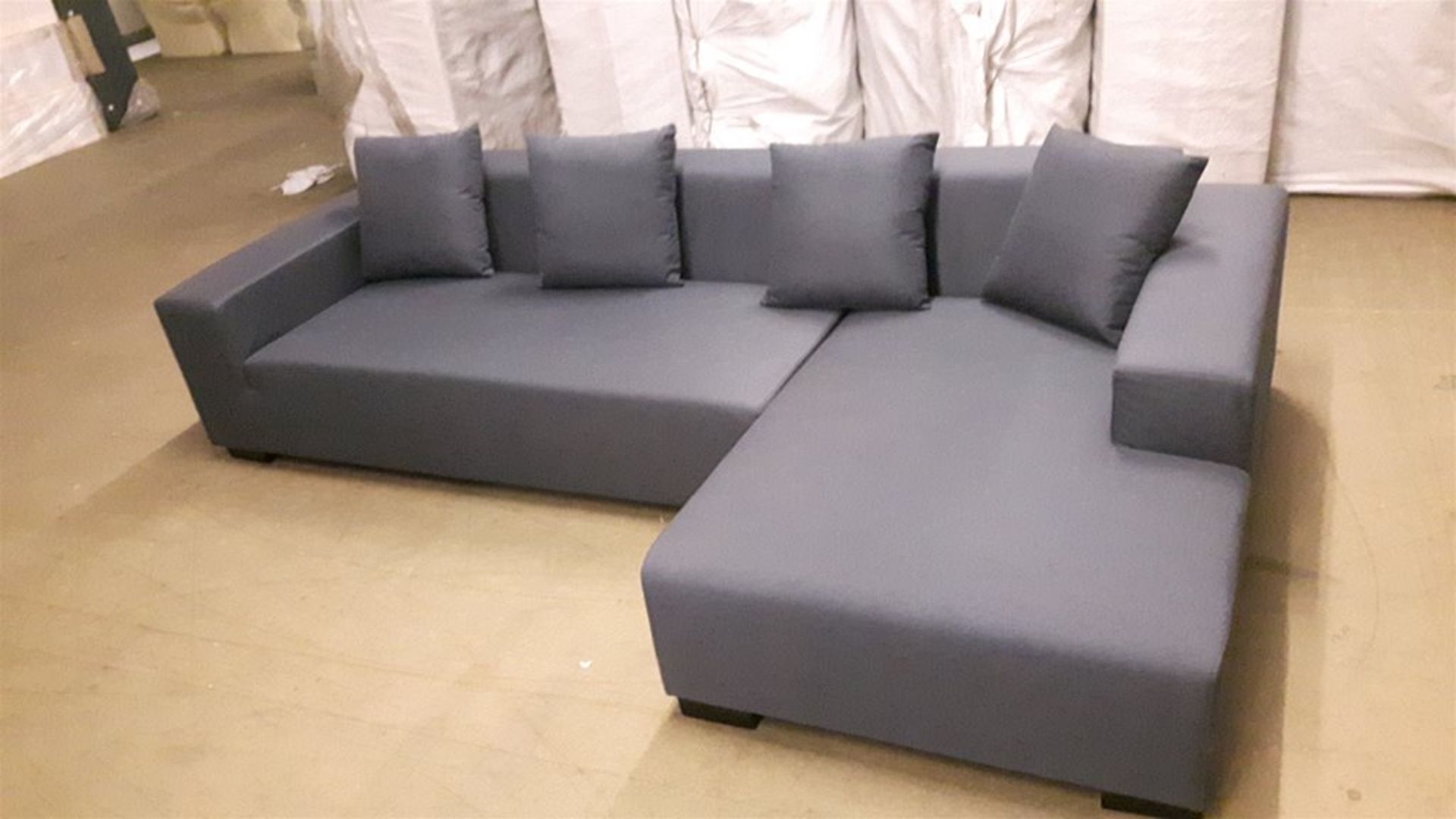 Grey Armhurst 2 piece sofa set