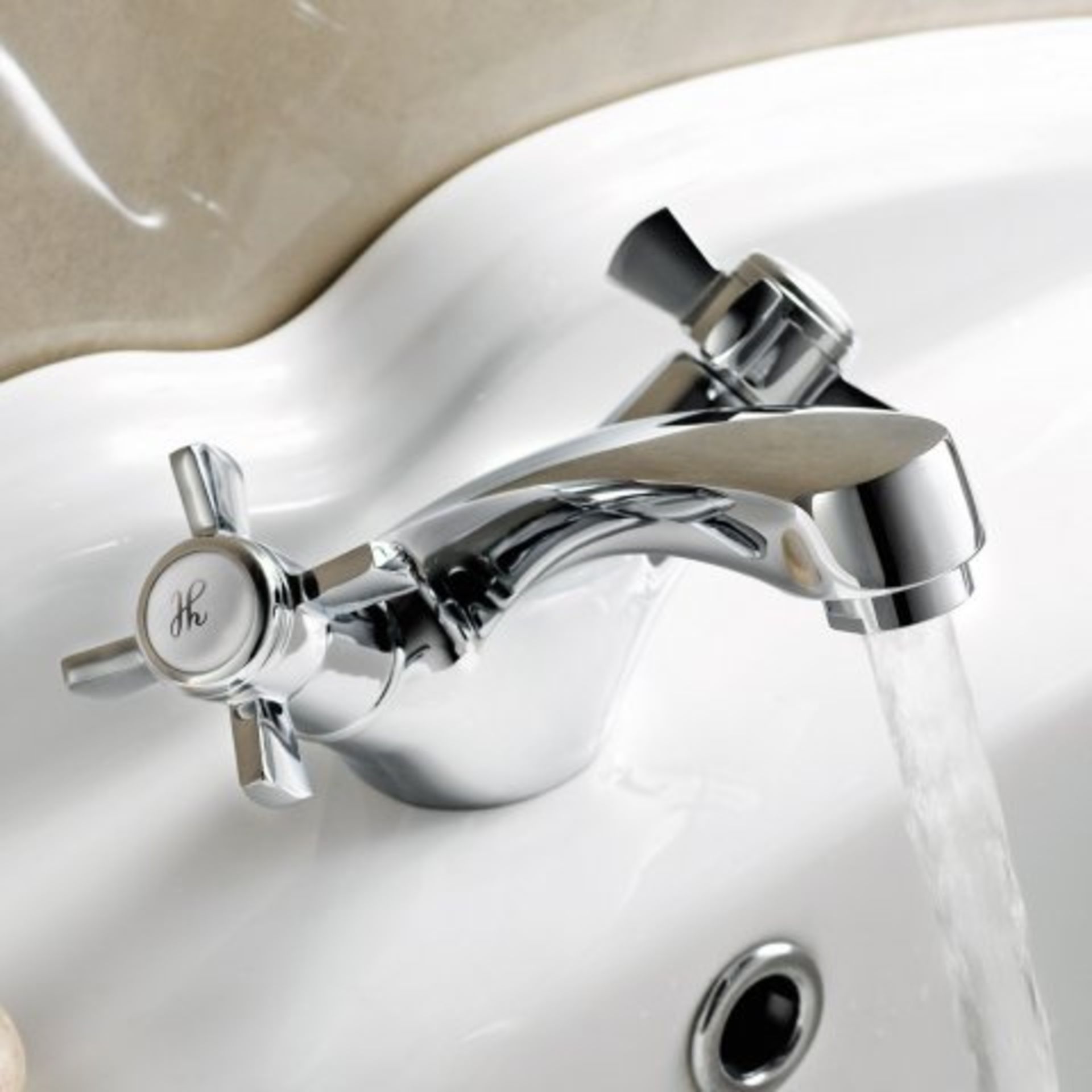 (H38) Cambridge Traditional Basin Mixer Tap Our great range of traditional taps are perfect for