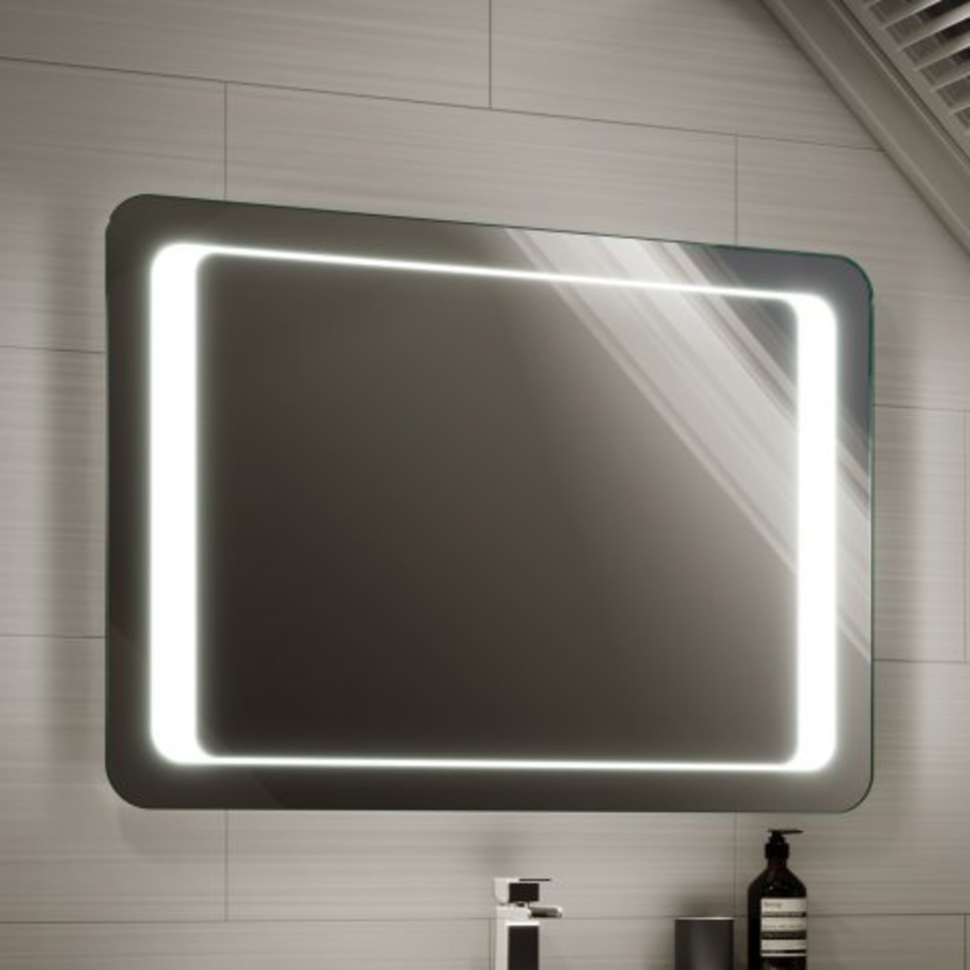 (H19) 900x650mm Quasar Illuminated LED Mirror RRP £349.99 Energy efficient LED lighting with IP44