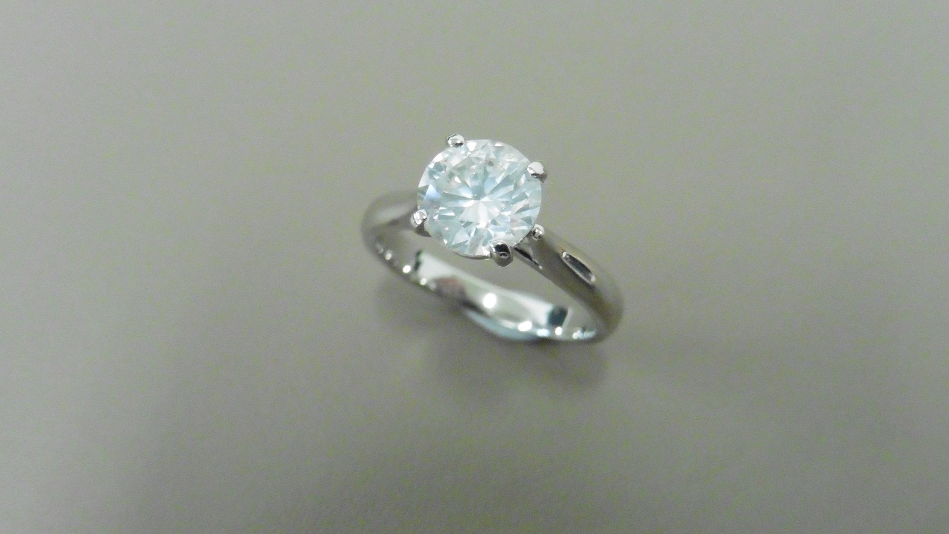 1.04ct diamond solitaire ring with a brilliant cut diamond. H colour and I1 clarity. Set in platinum - Image 3 of 3