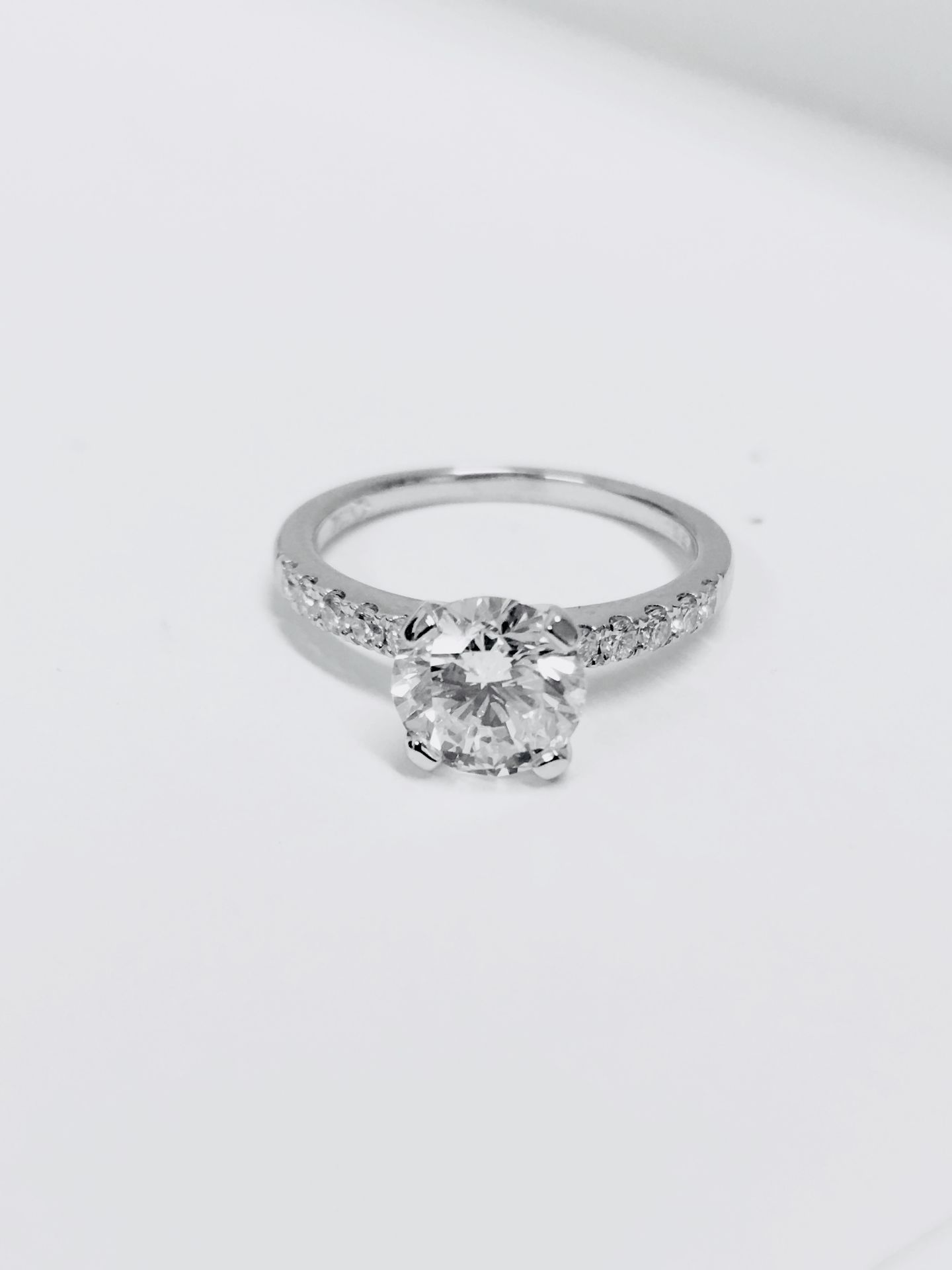 1ct Diamond solitaire ring,1ct h si2 clarity natural diamond ,18ct white gold diamond setting 2.9gms - Image 2 of 3