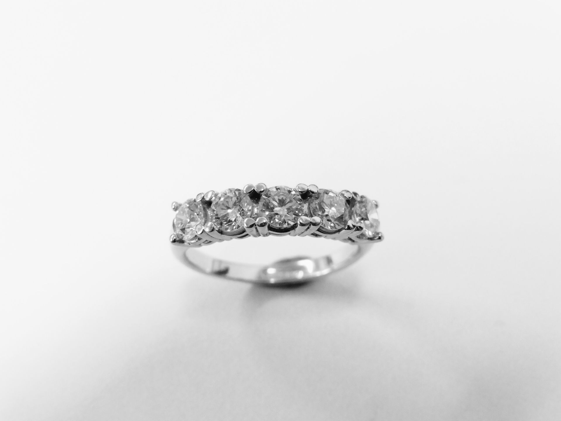 2.50ct diamond five stone ring. 5 x brilliant cut diamonds ( 0.50ct ) I colour and si3 clarity. 4 - Image 3 of 4