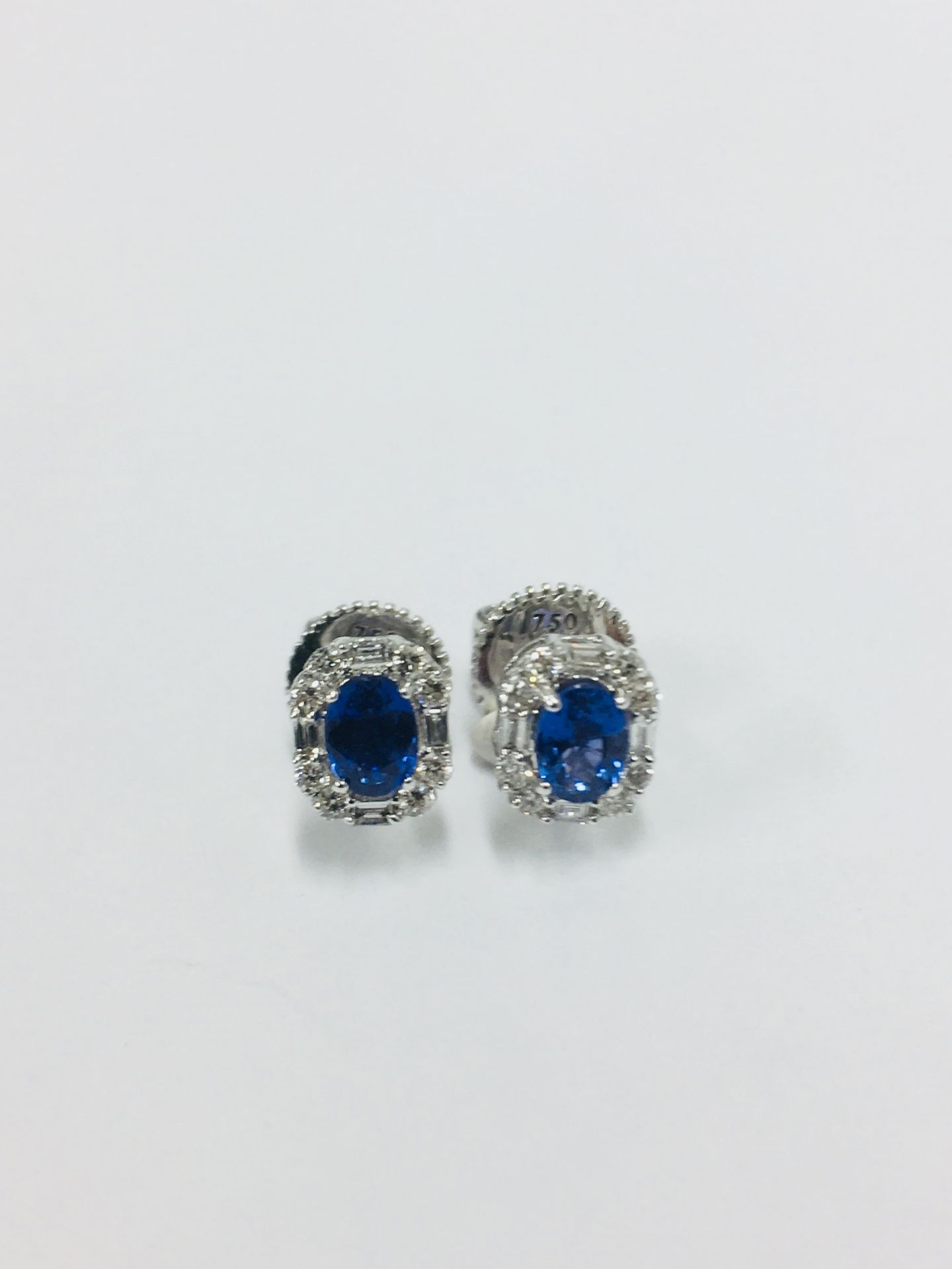 18ct white gold Sapphire diamond Earrings,Sapphire natural oval 0.76ct,0.26ct Diamond brilliant - Bild 3 aus 4