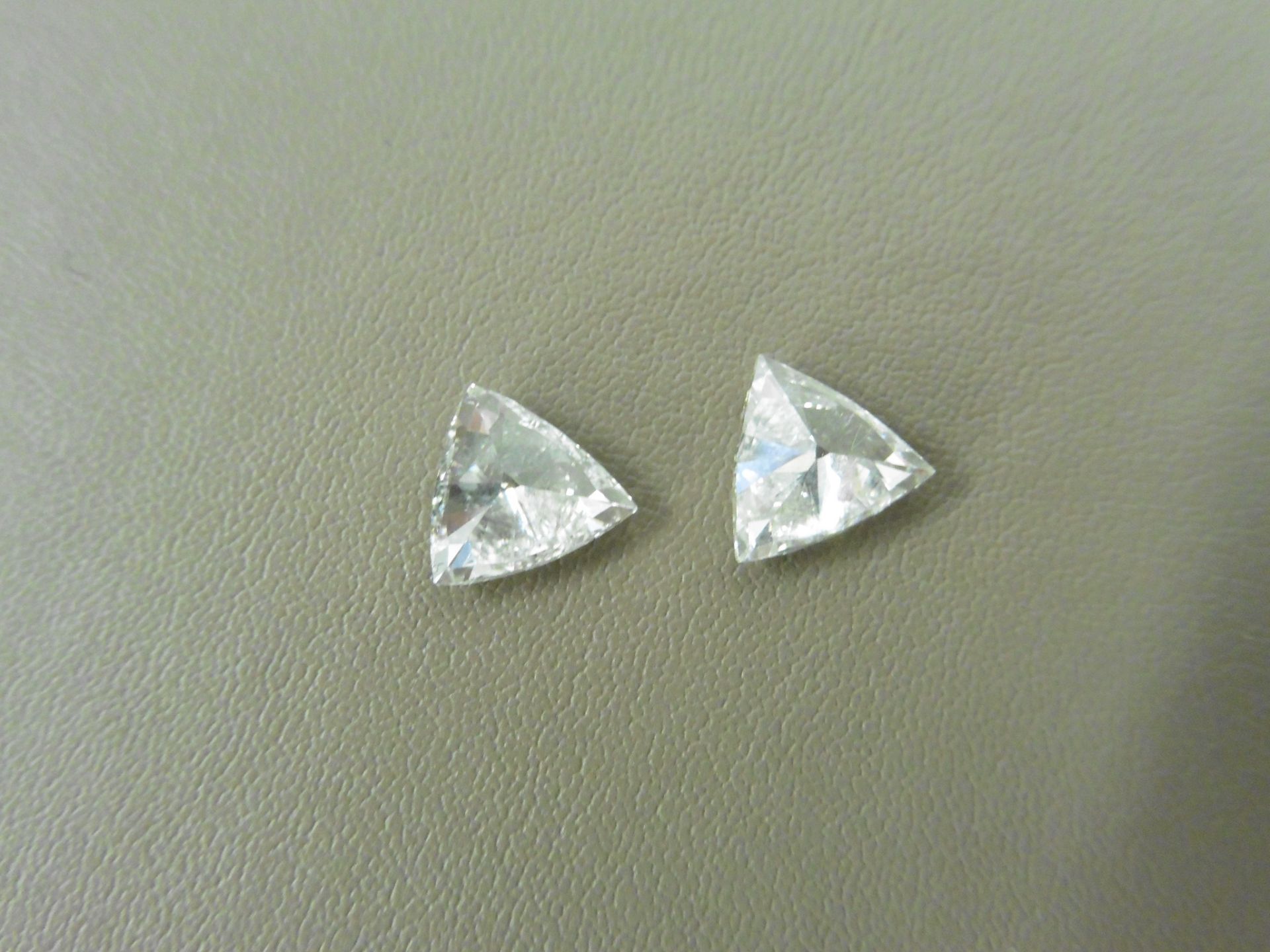 2.21ct natural loose pair of triangular diamonds. F colour and VS-SI clarity. EGL certificaton. - Bild 3 aus 4