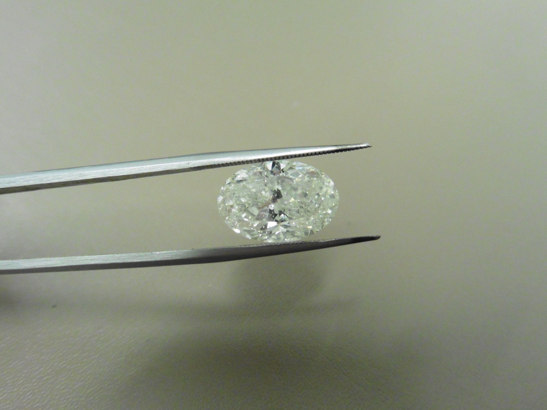 4.02ct natural loose oval cut diamond.H colour and Si3 clarity. EGL certificate. Valued at £65950