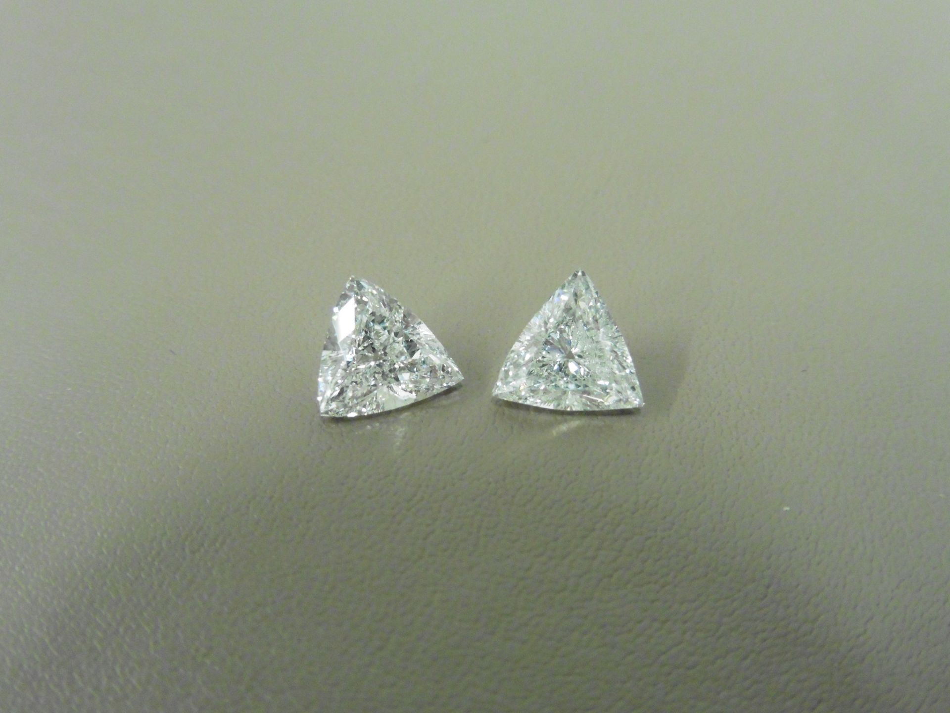 2.21ct natural loose pair of triangular diamonds. F colour and VS-SI clarity. EGL certificaton. - Bild 2 aus 4