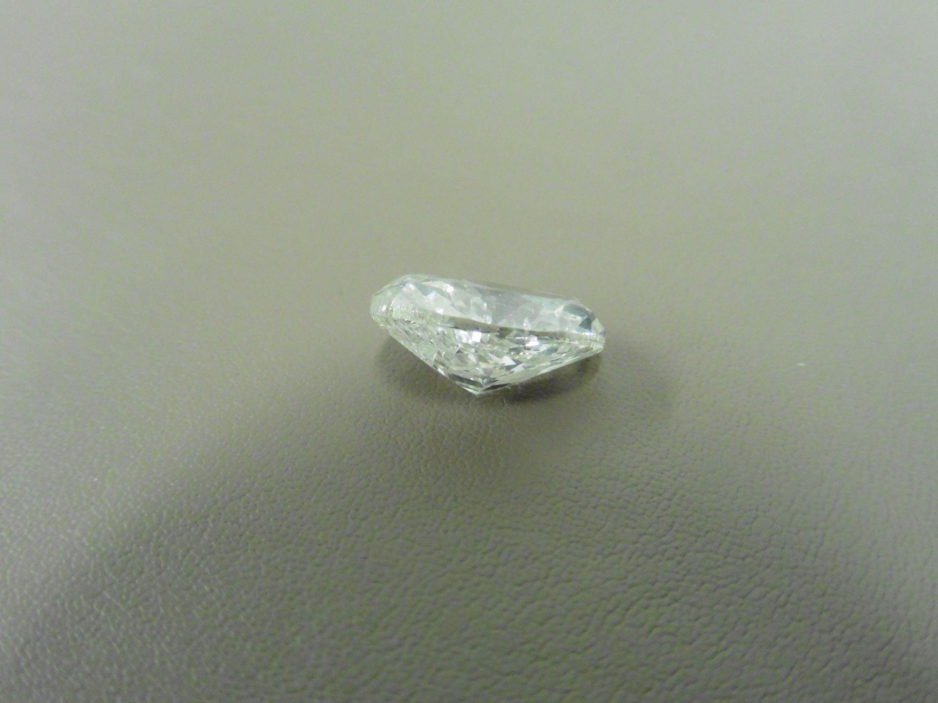 4.02ct natural loose oval cut diamond.H colour and Si3 clarity. EGL certificate. Valued at £65950 - Image 4 of 5