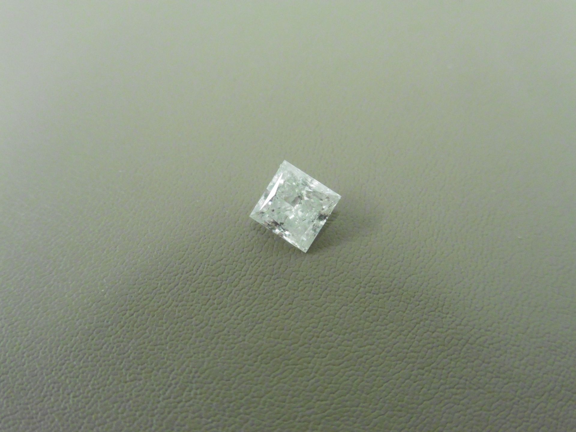 0.96ct enhanced princess cut diamond. H colour and I2 clarity. No certification but can be done - Bild 2 aus 4