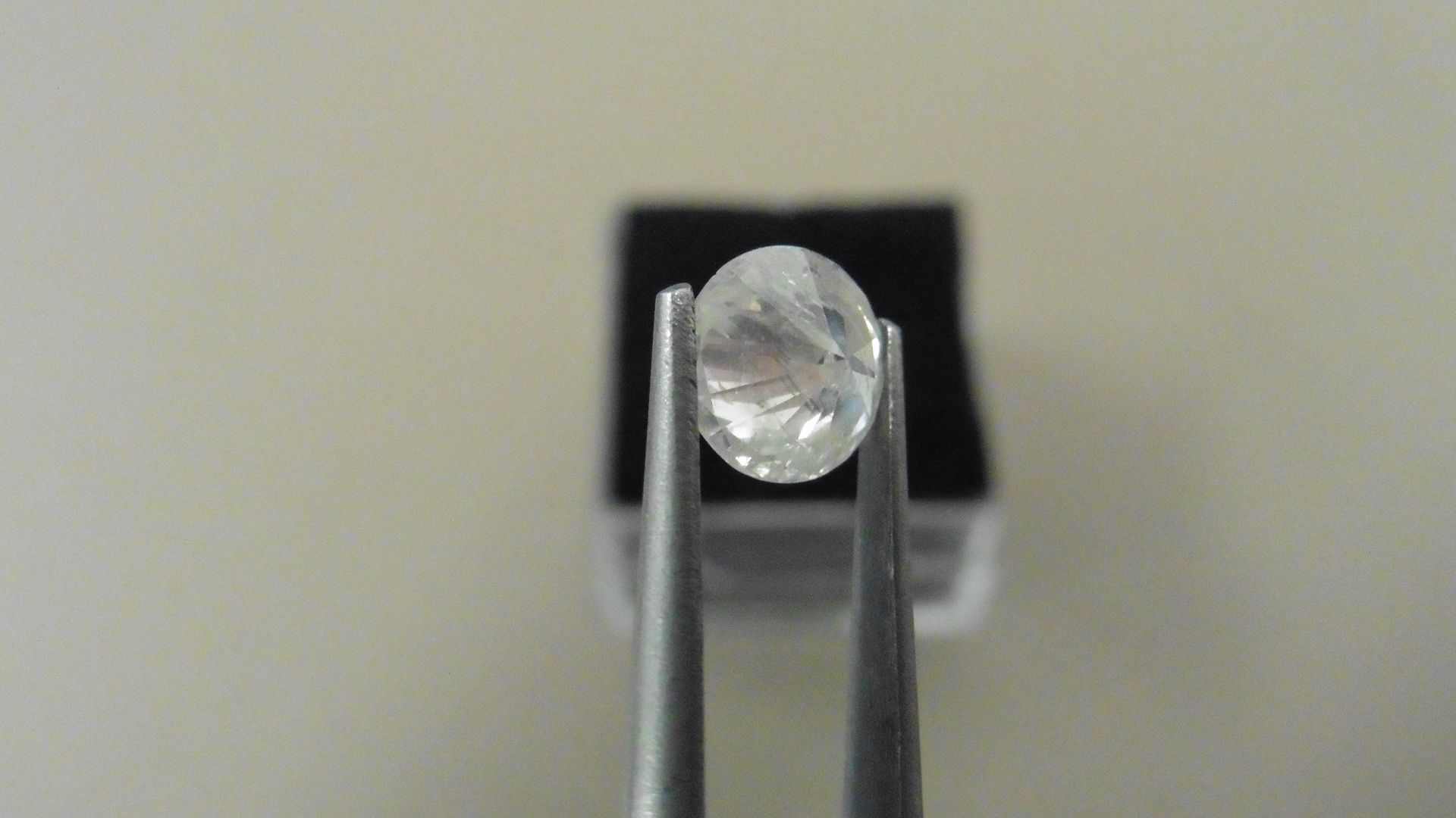 1.25ct natural loose brilliant cut diamond. I colour and I2 clarity. 7.02 x 4.03mm. No certification - Bild 2 aus 4