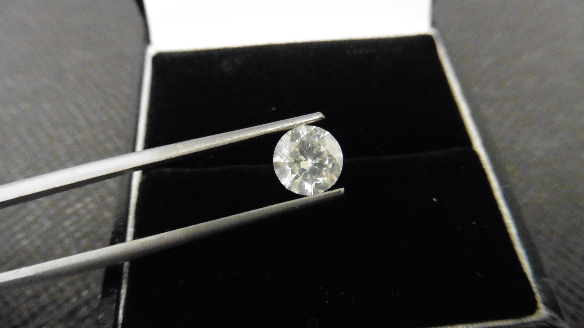 1.15ct natural loose brilliant cut diamond. H colourand si2 clarity.6.66 x 6.69 x 4.15mm. Colour - Image 4 of 5