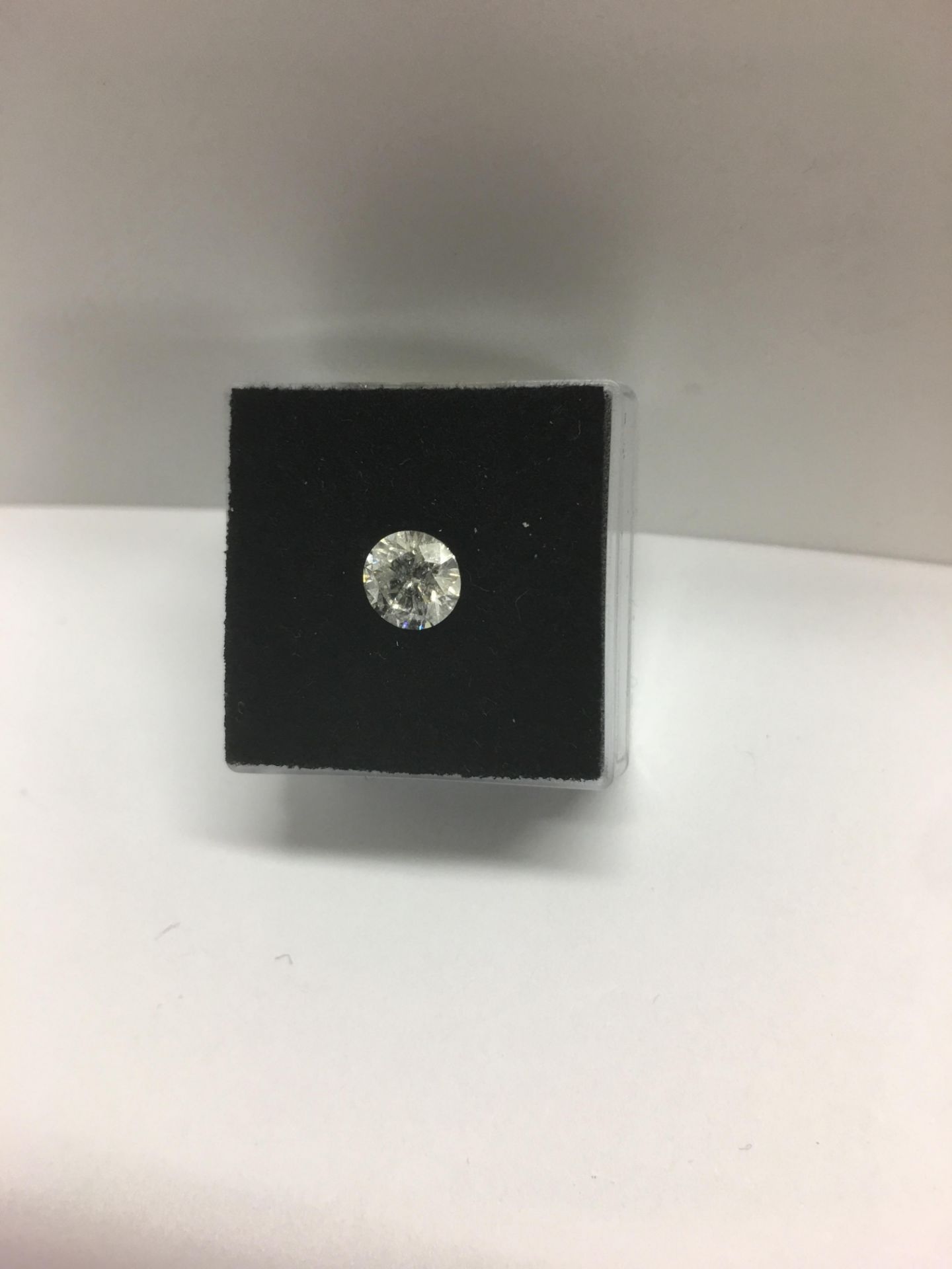 1.07ct natural loose brilliant cut diamond ,G colour ,I1 clarity .certification can be provided at