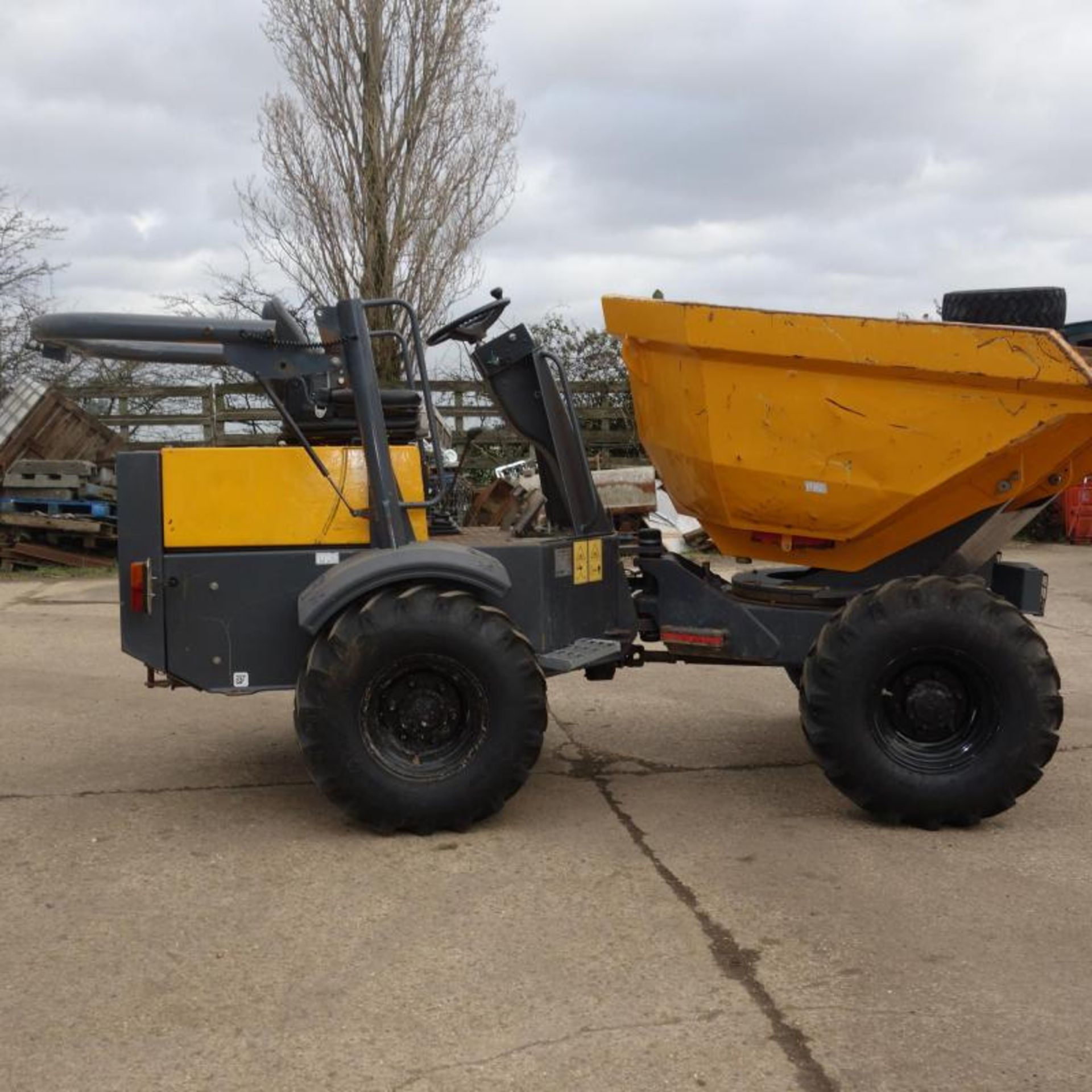 2012 Terex 3 Ton Swivel Dumper, 962 Hours - Image 5 of 11