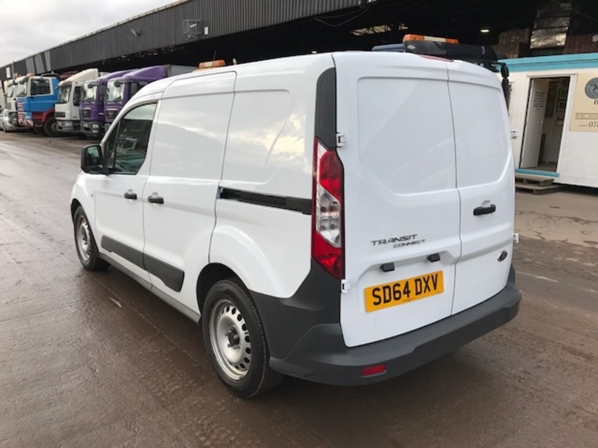2014 Ford Transit Connect 200 van - Image 3 of 9