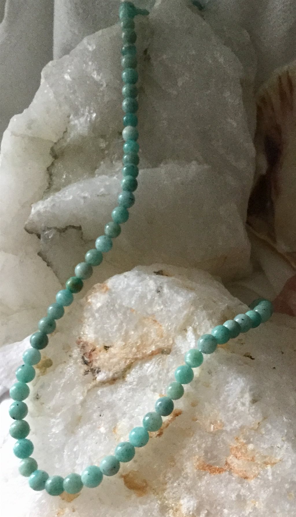 Amazonite 75 cts from Africa 6 mm plain rounds 38 cm strand approx 65 gems - Image 2 of 4